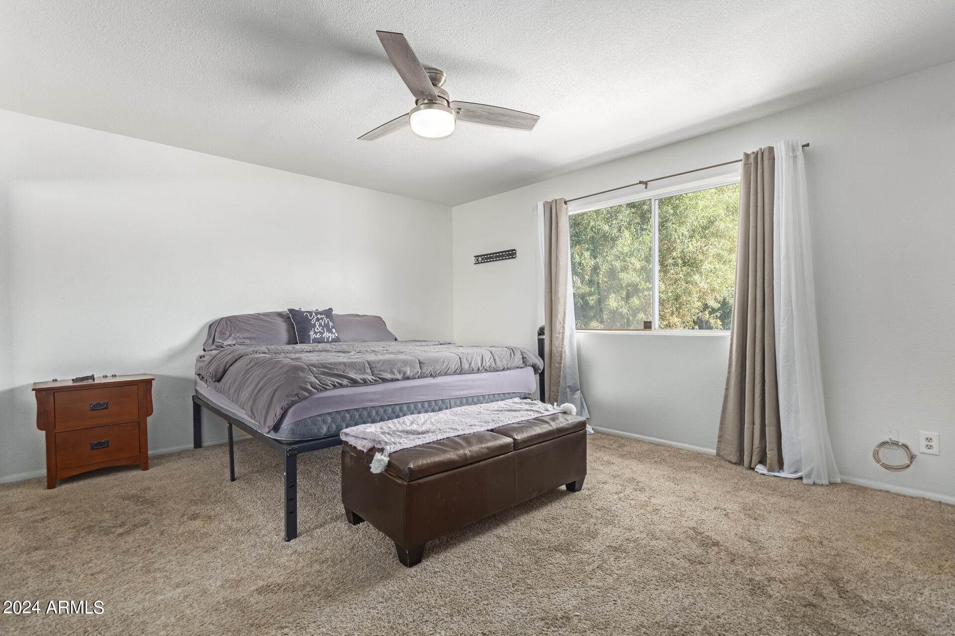 2365 W PORTOBELLO Avenue