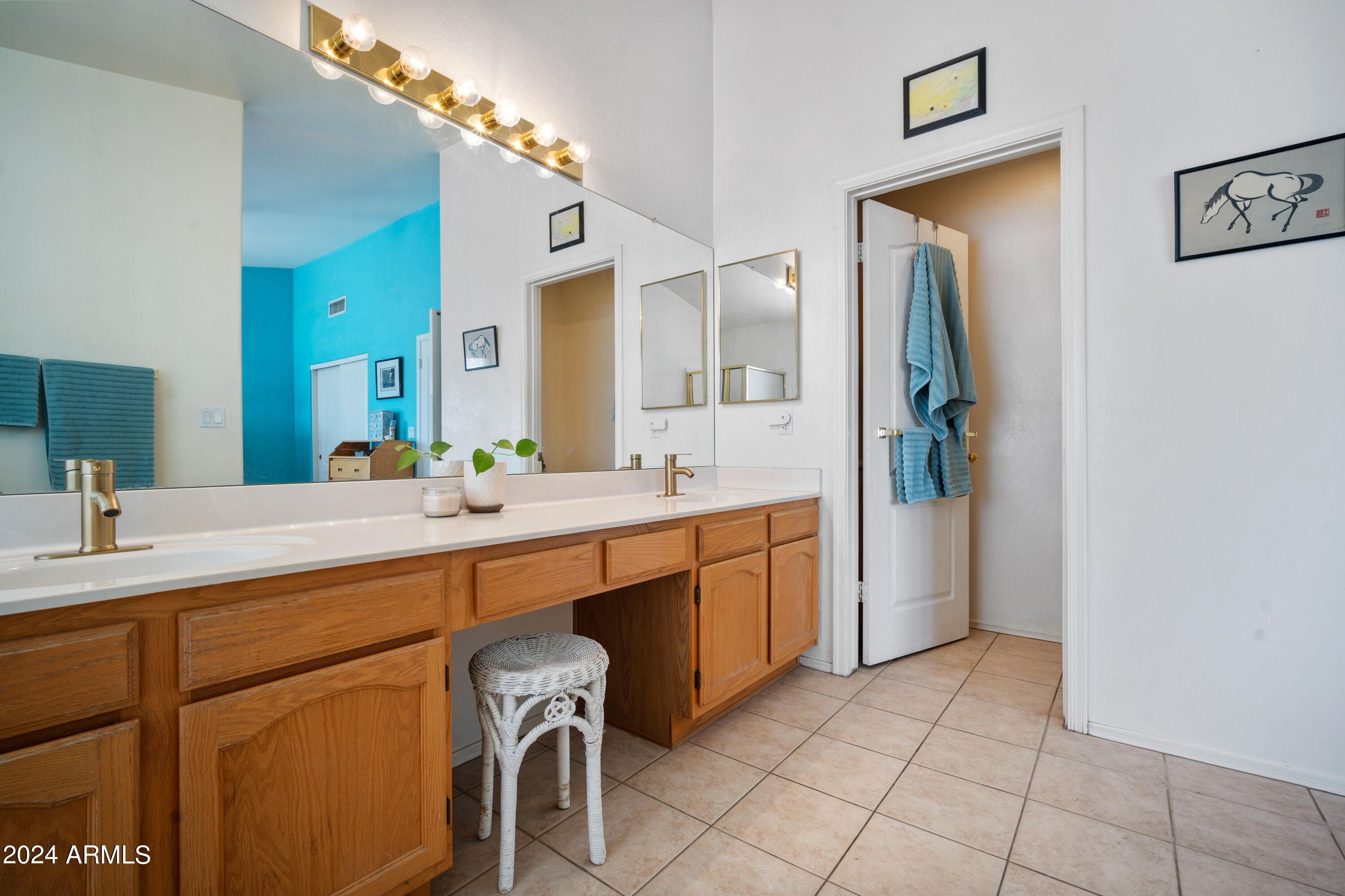 4016 E WILDCAT Drive