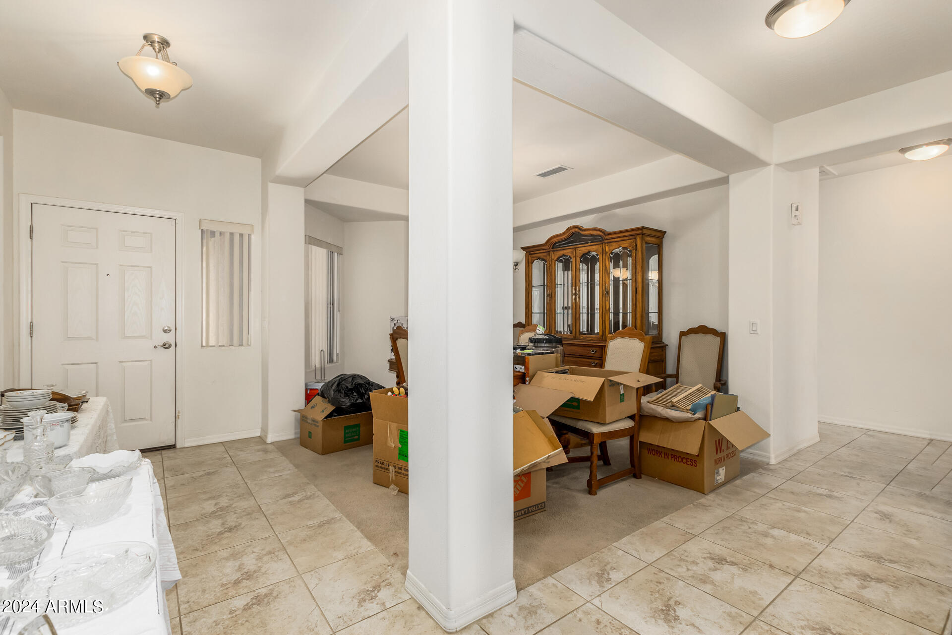 25546 W ST JAMES Avenue