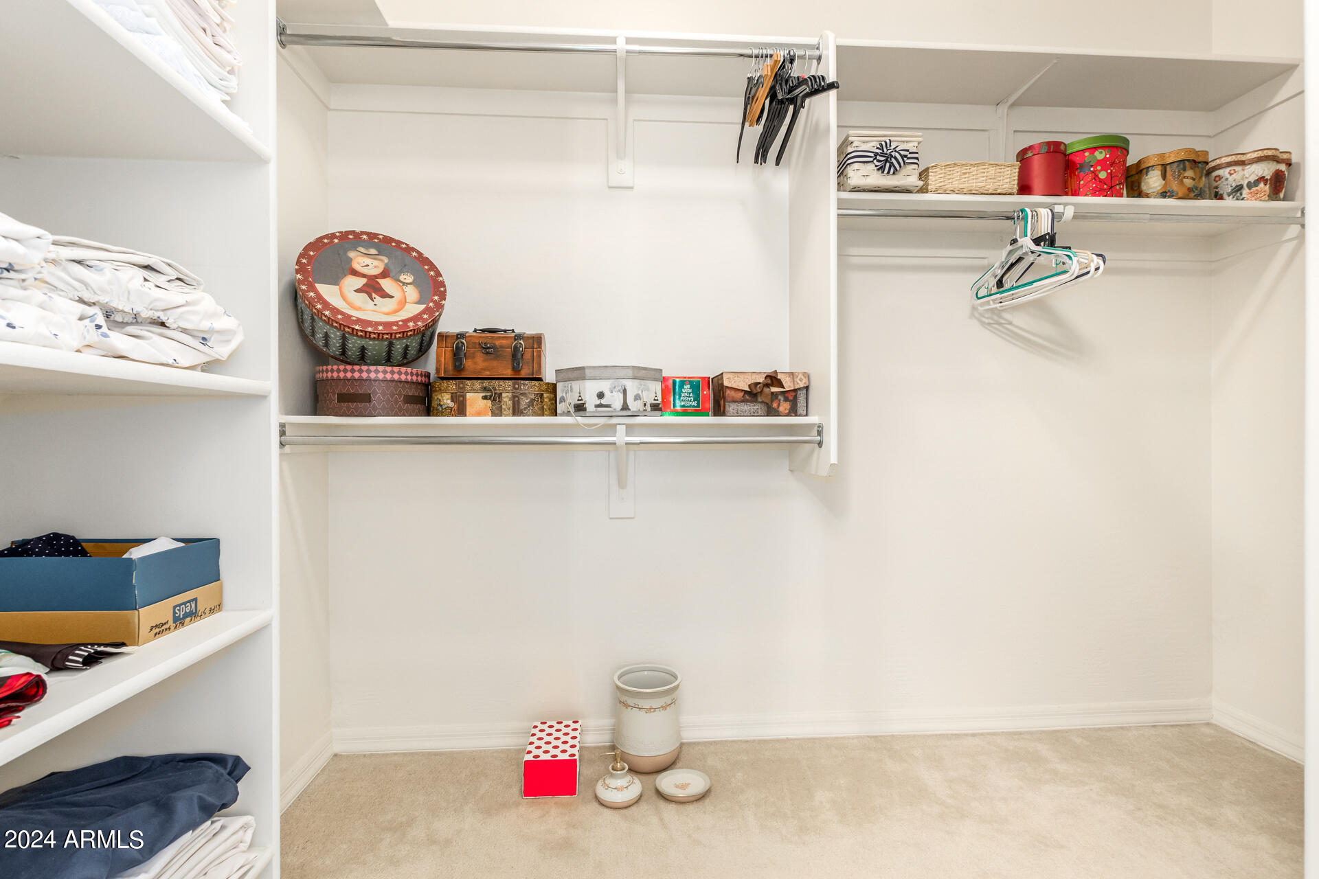 25546 W ST JAMES Avenue