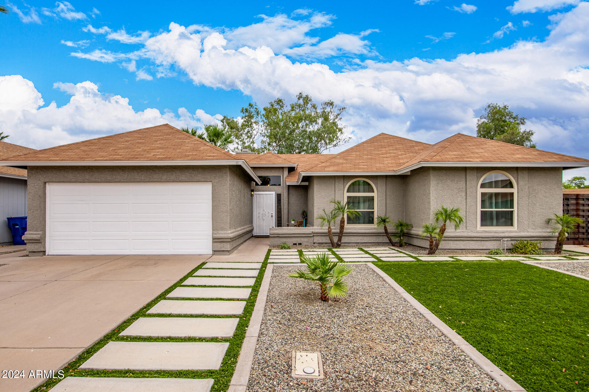 6150 W DEL RIO Street