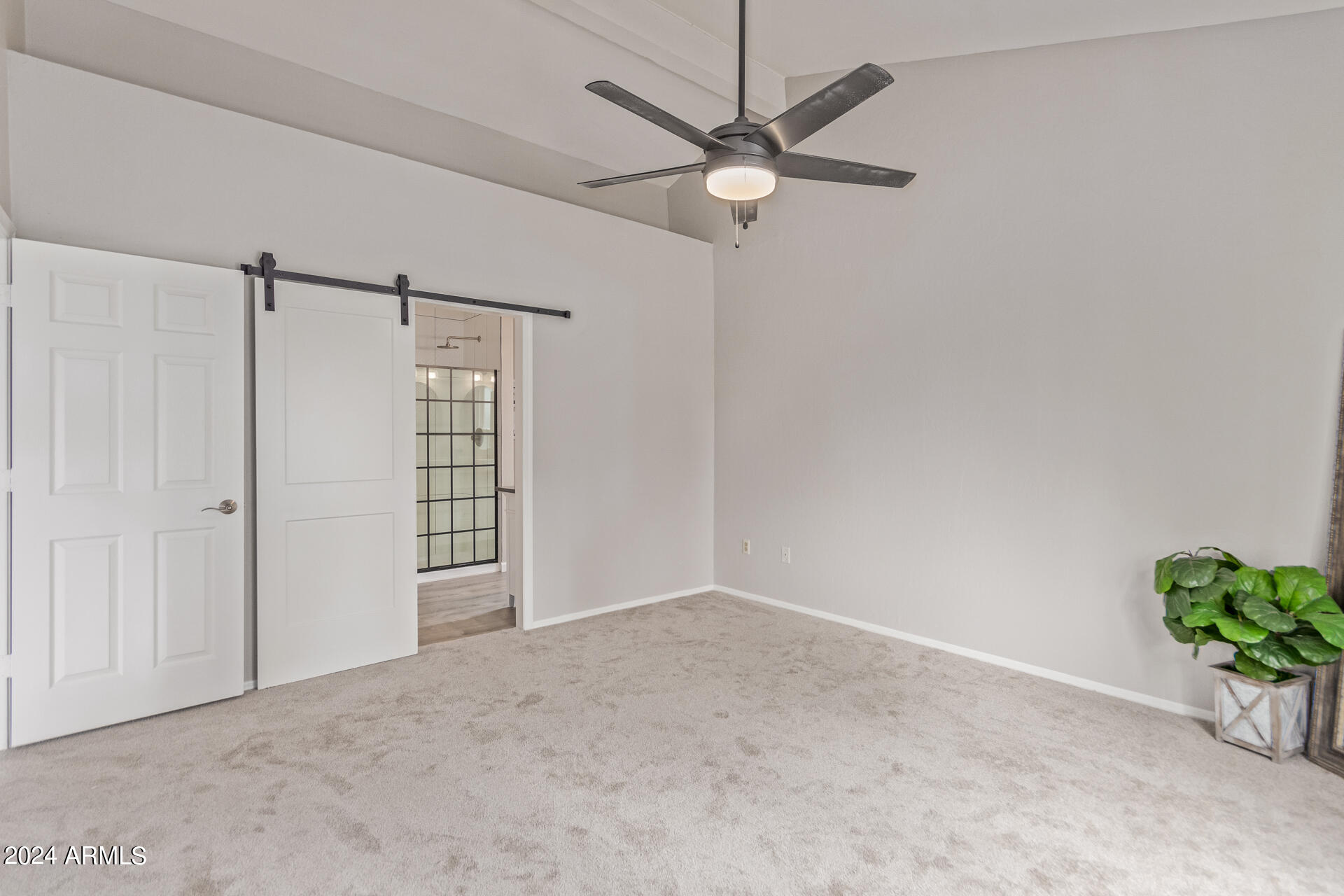 6150 W DEL RIO Street