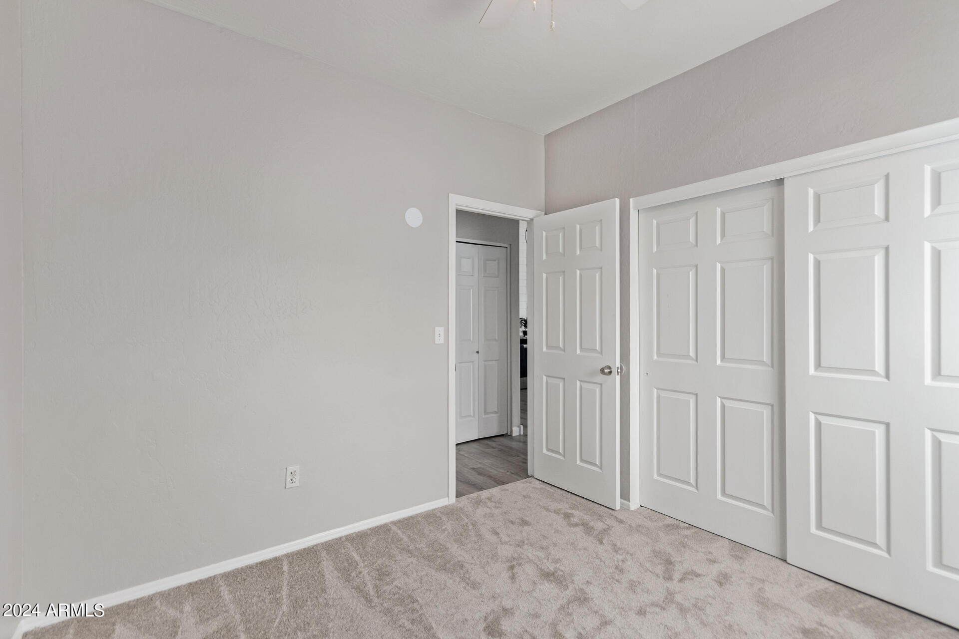 6150 W DEL RIO Street