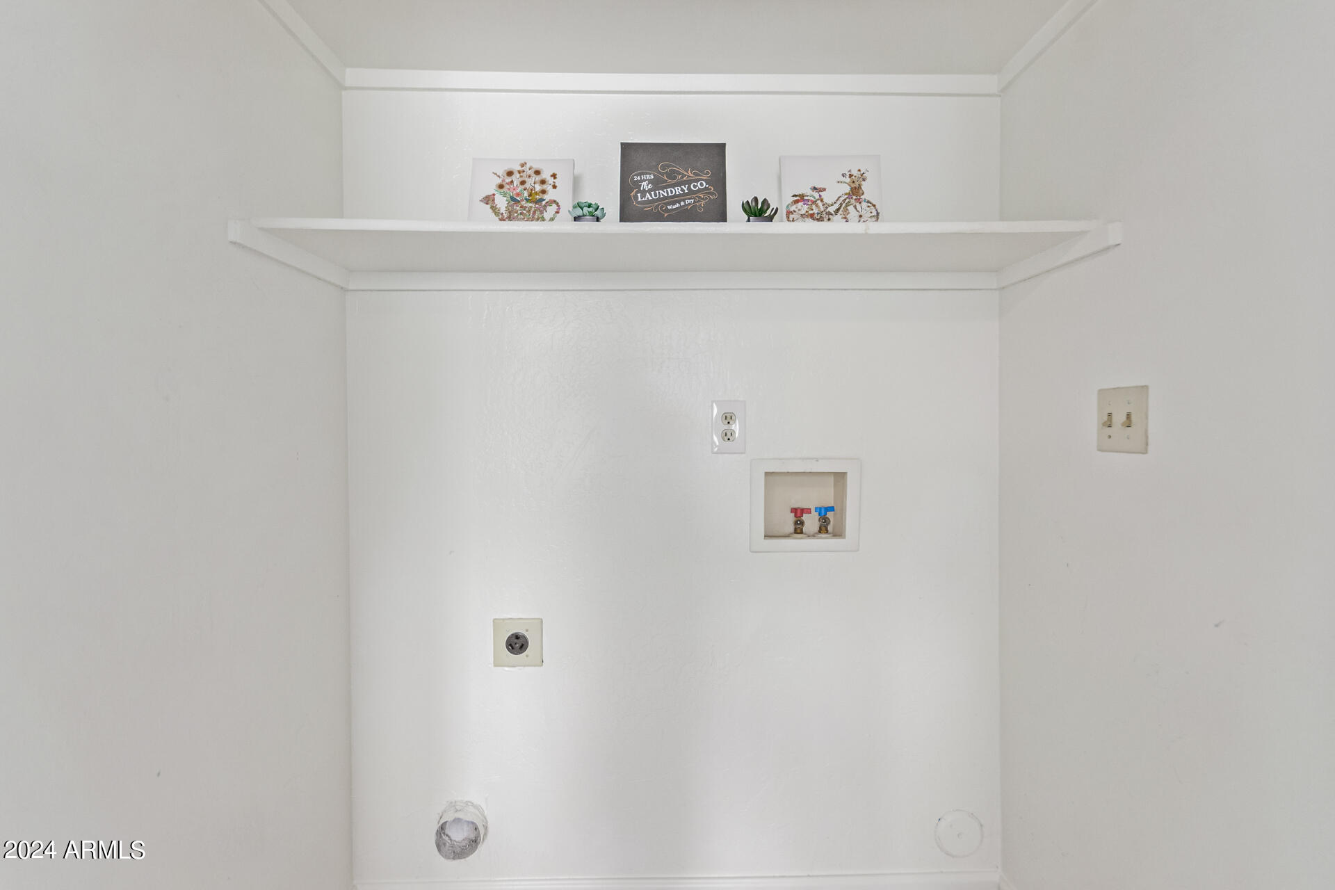 6150 W DEL RIO Street