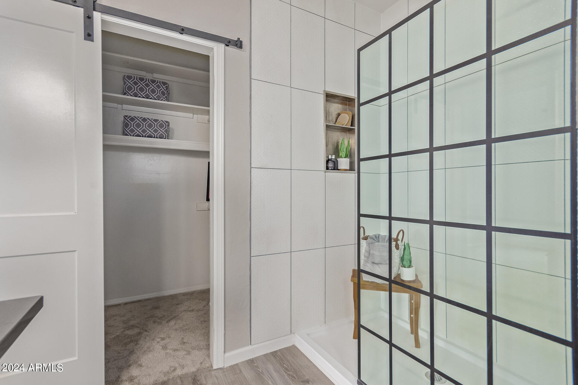 6150 W DEL RIO Street