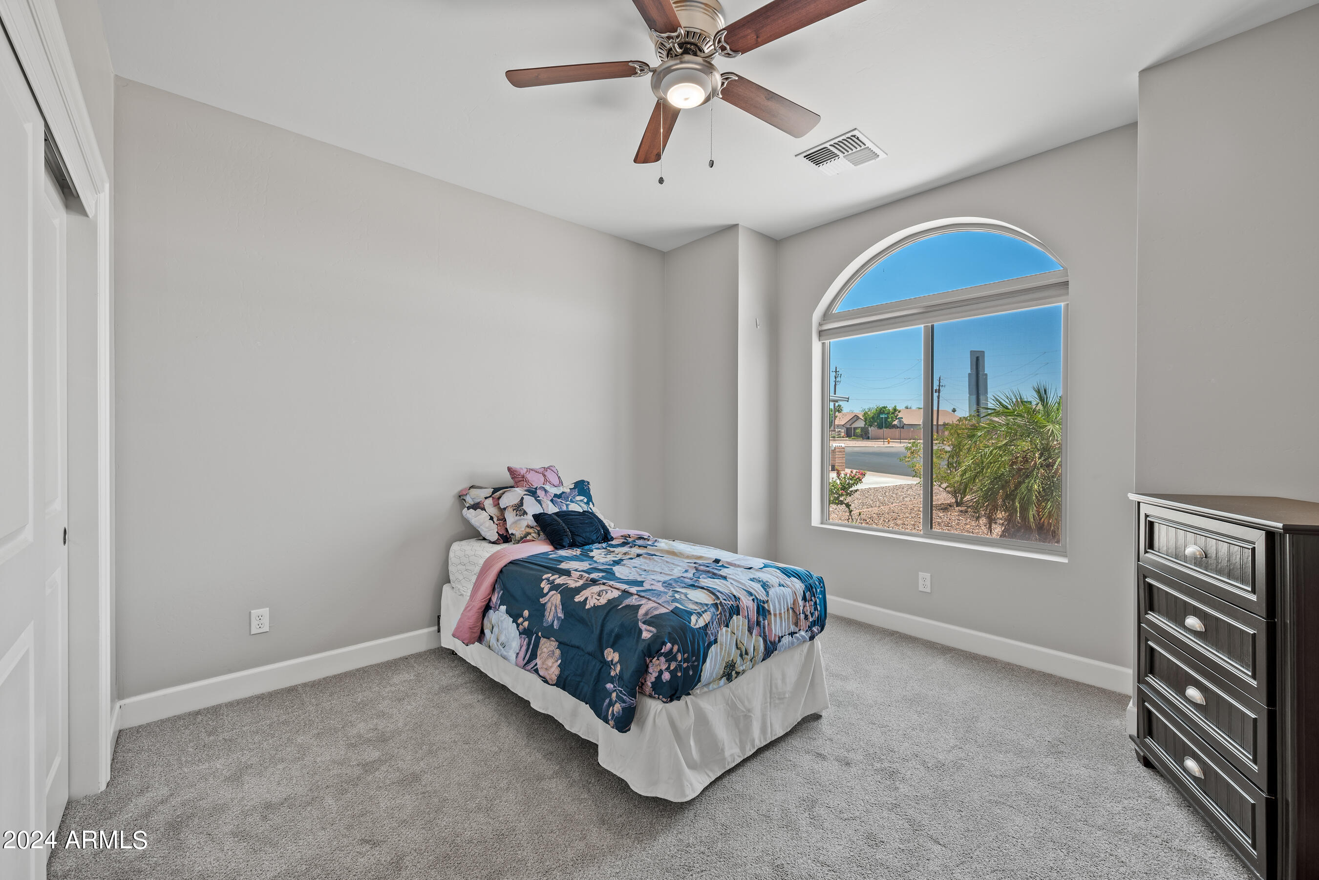 5944 E HERMOSA VISTA Drive