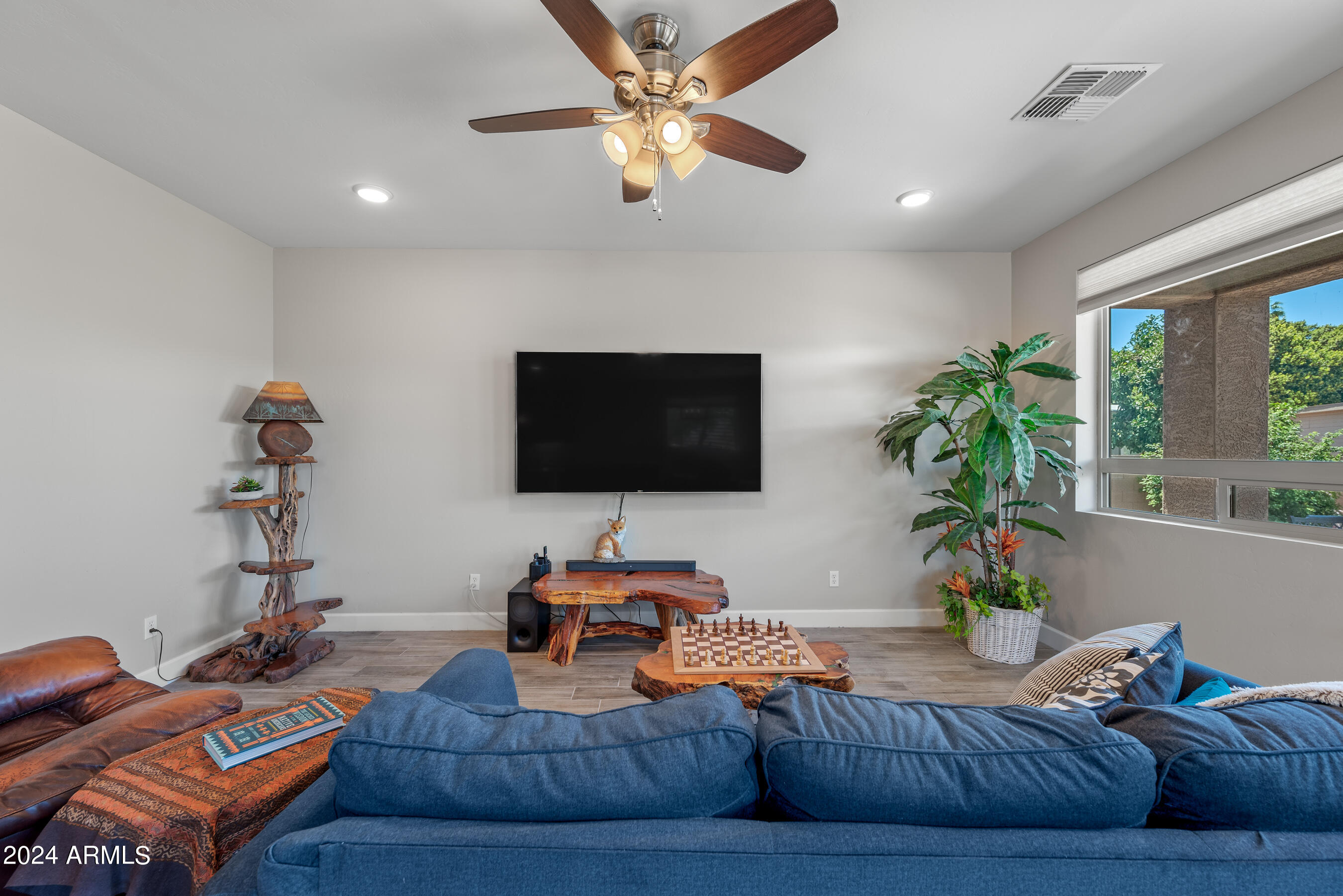 5944 E HERMOSA VISTA Drive