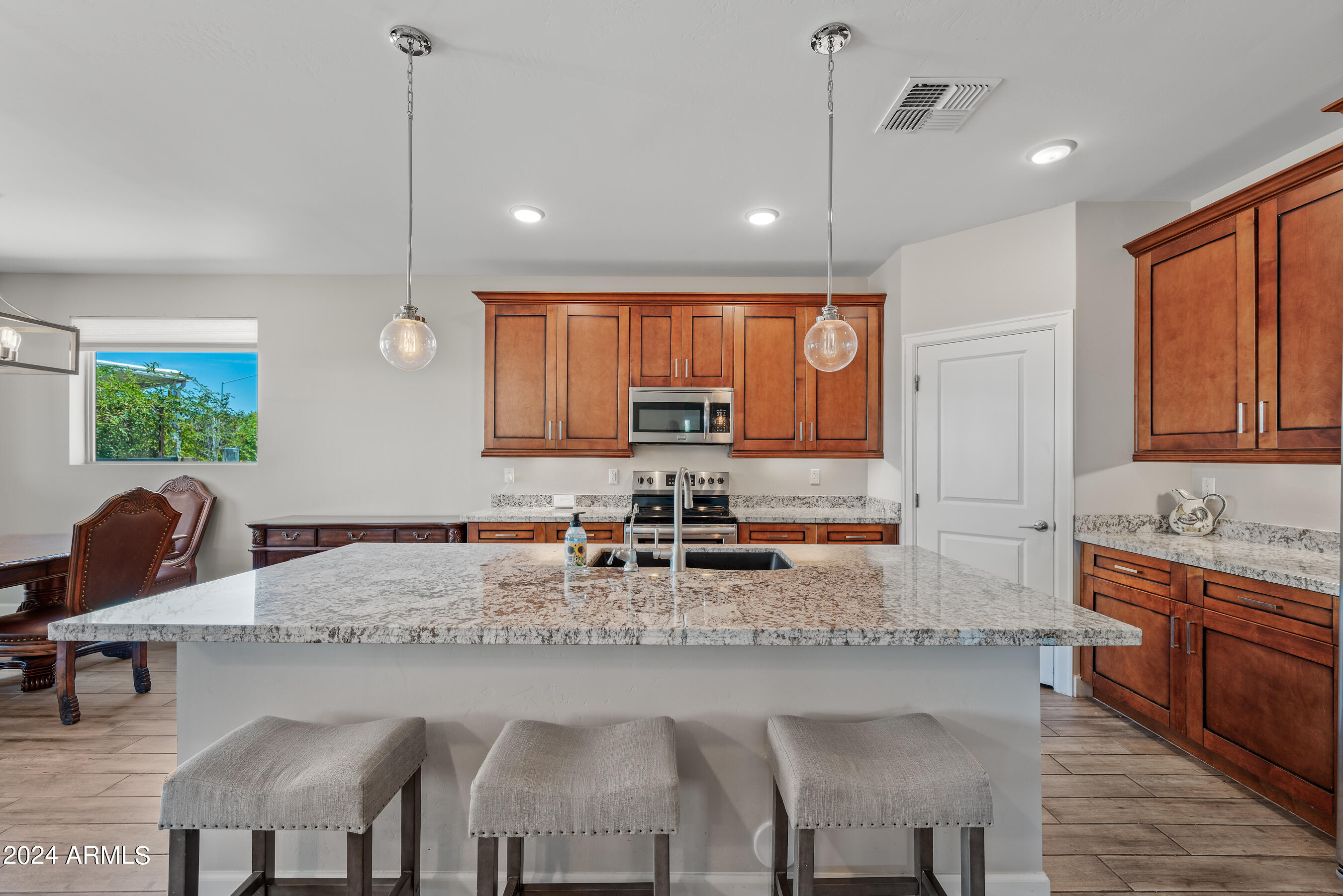 5944 E HERMOSA VISTA Drive