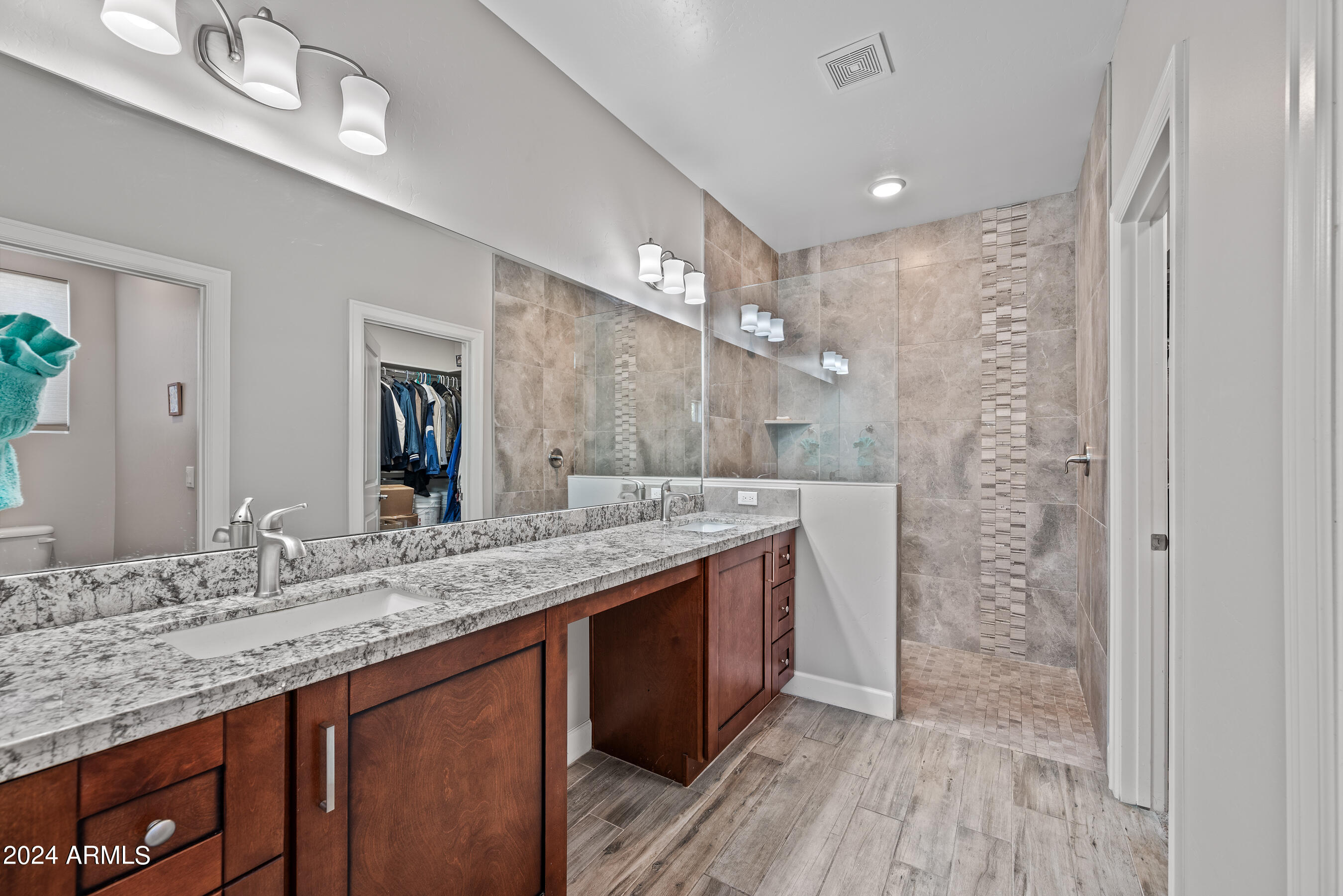 5944 E HERMOSA VISTA Drive