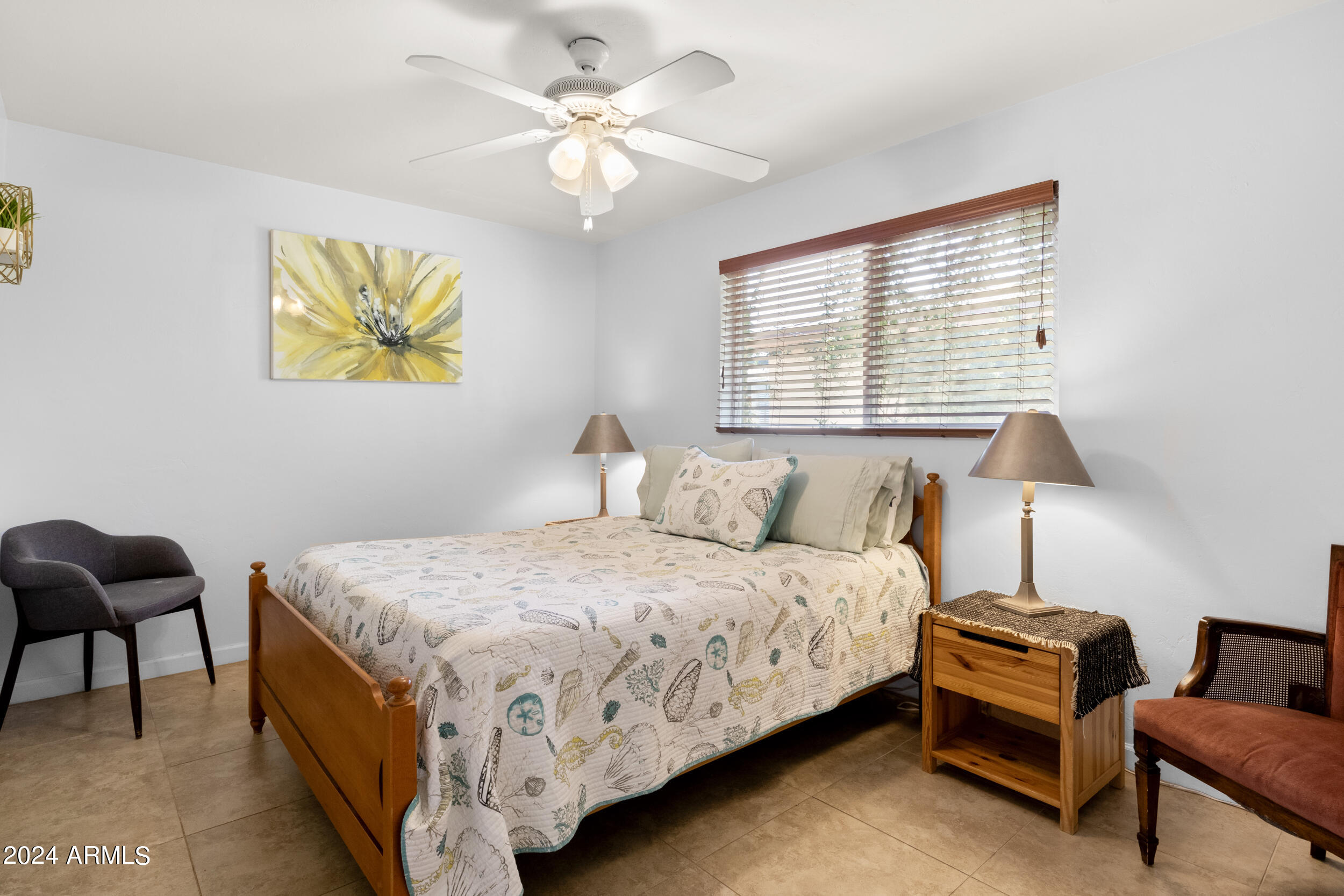 2412 N 36TH Place