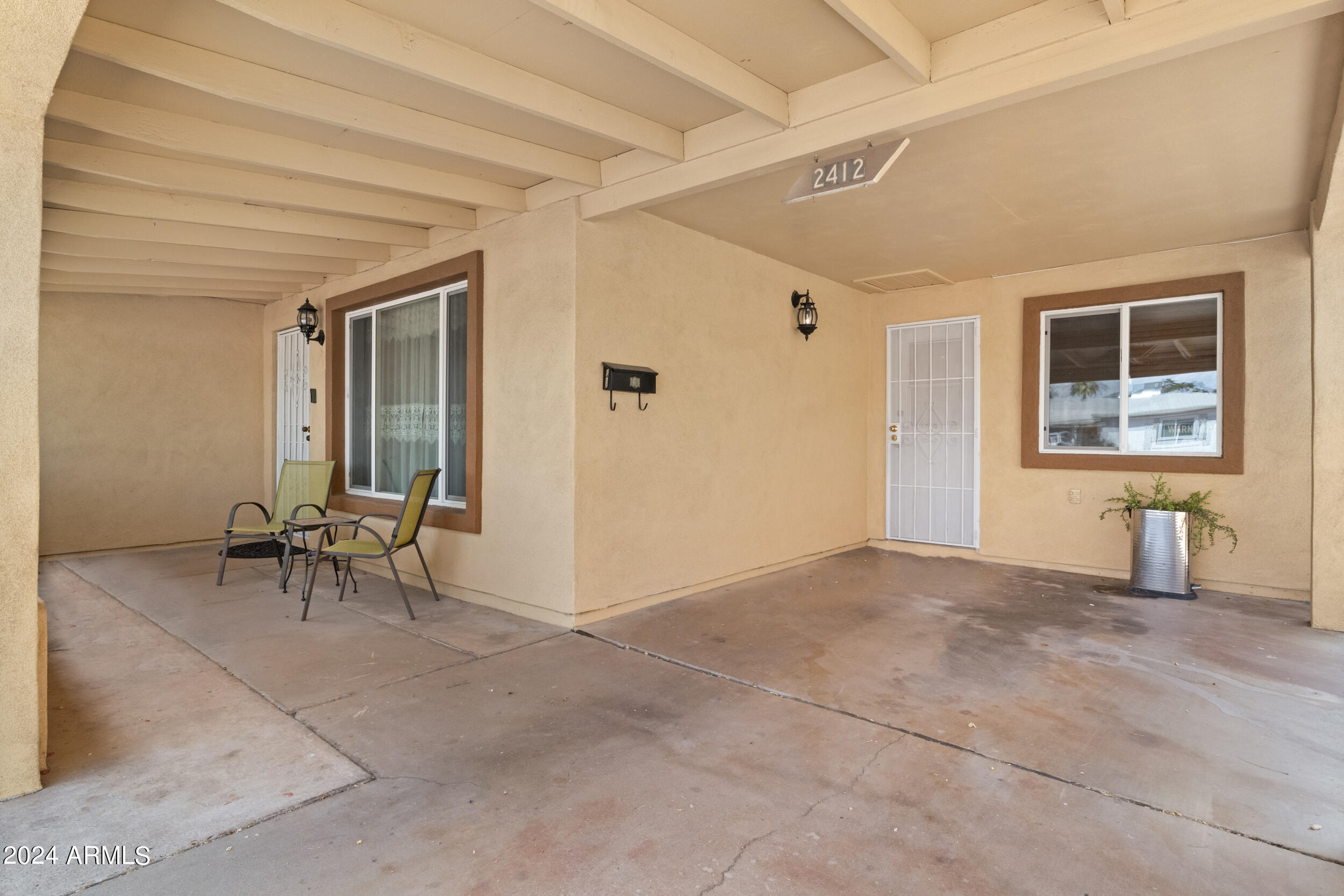 2412 N 36TH Place