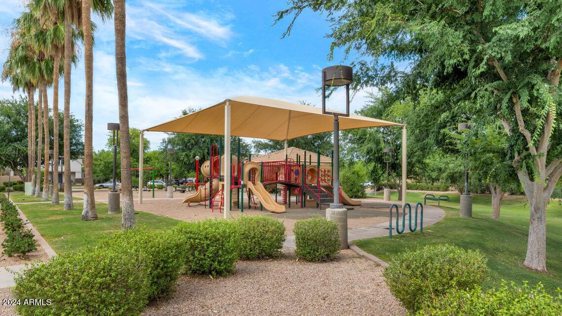 4042 E JASPER Drive