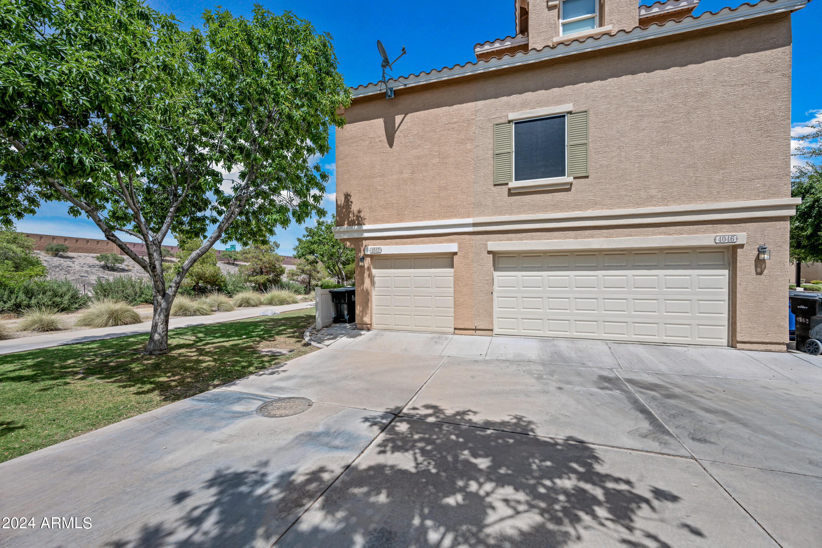 4042 E JASPER Drive