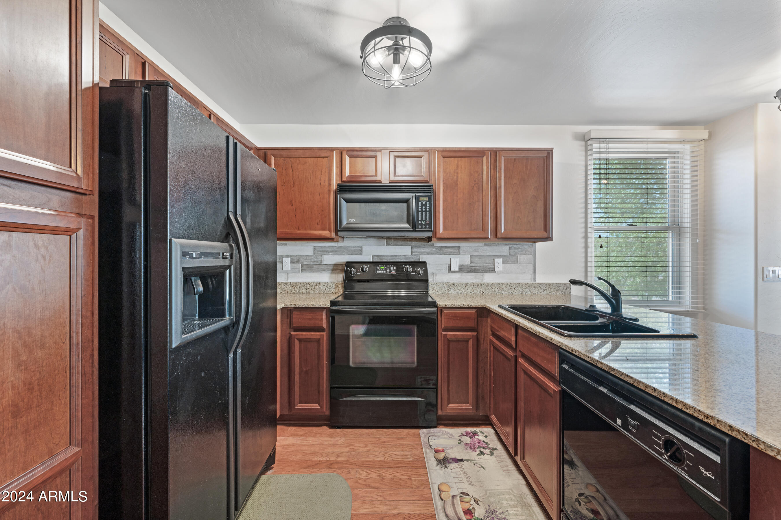 4042 E JASPER Drive