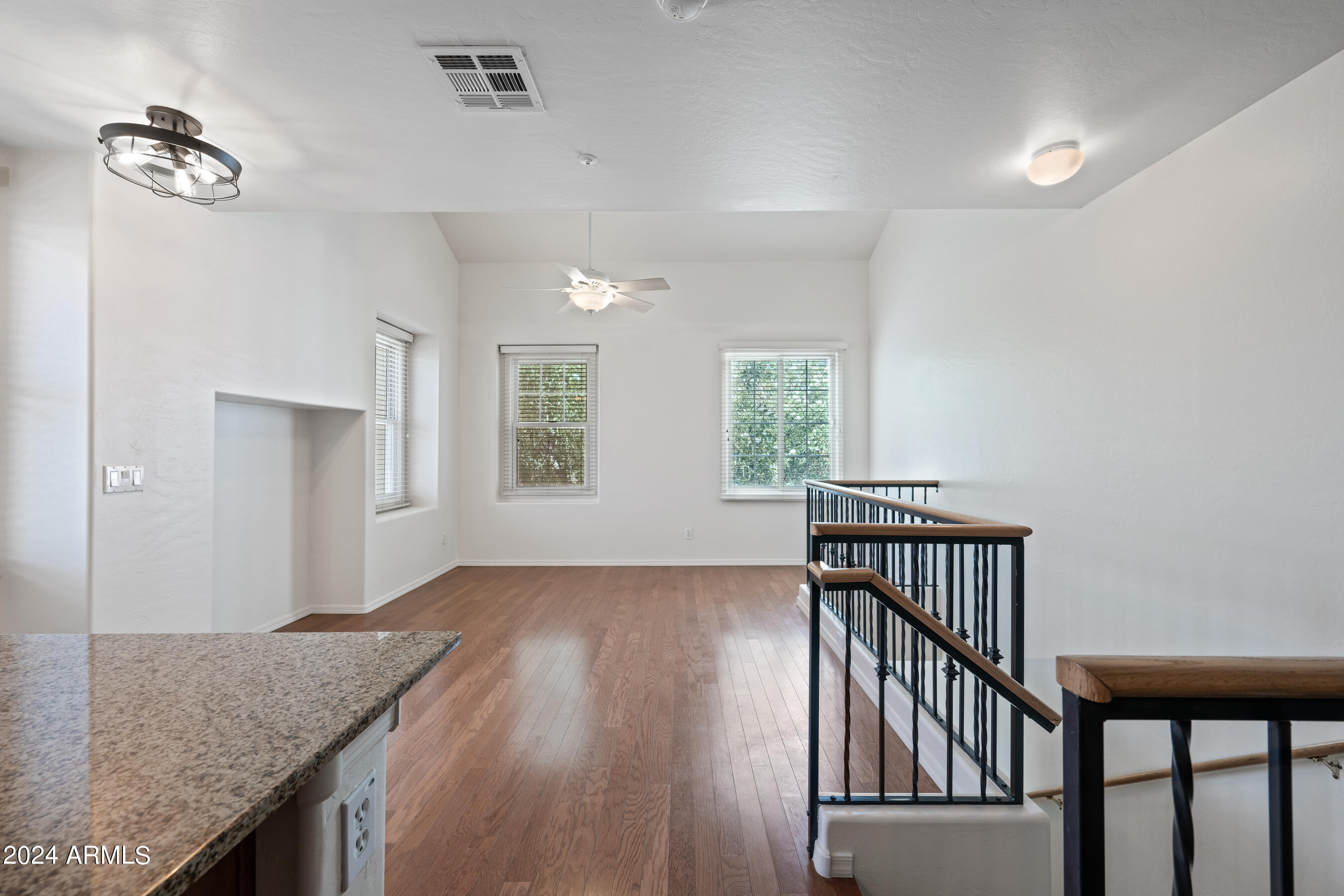 4042 E JASPER Drive
