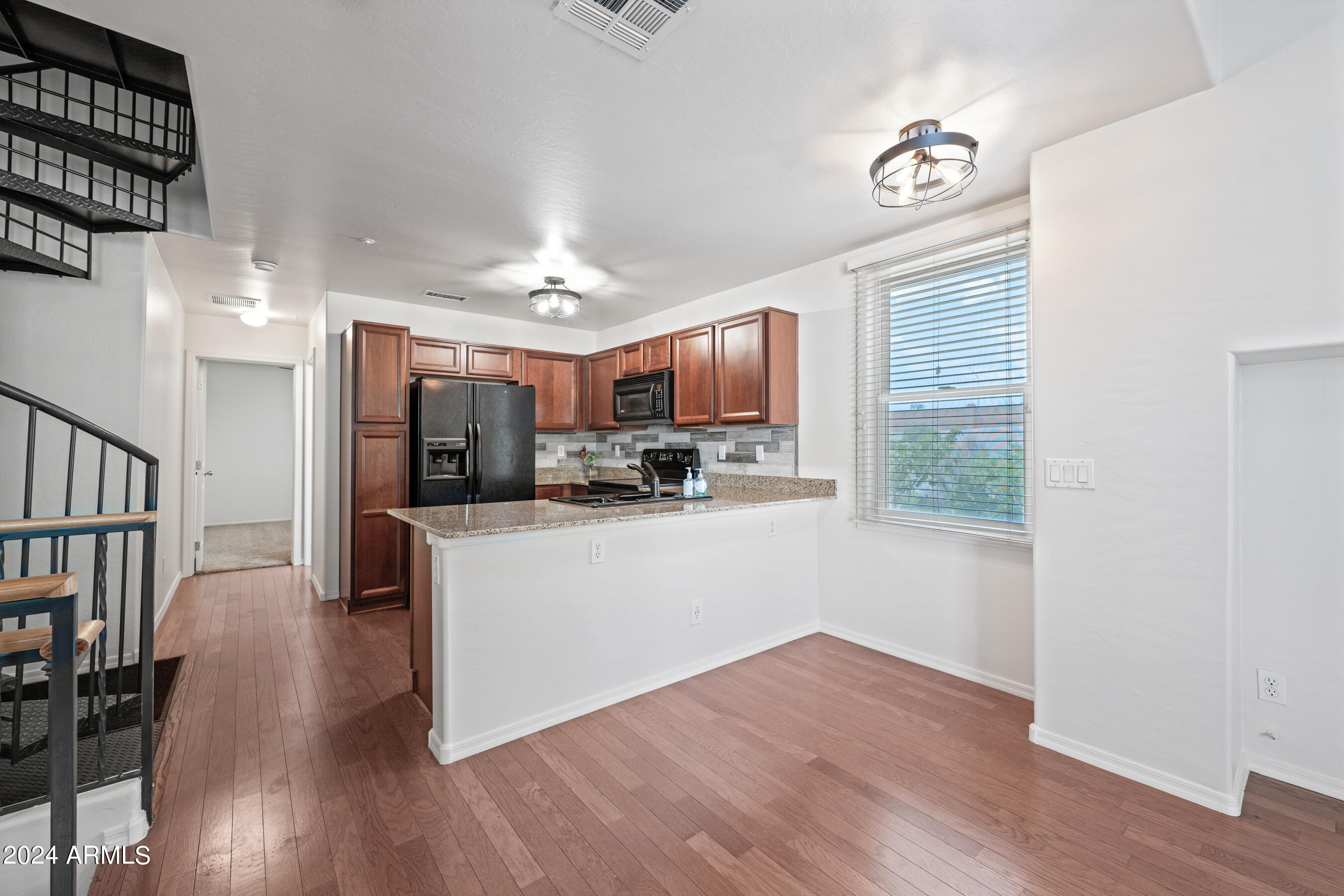 4042 E JASPER Drive