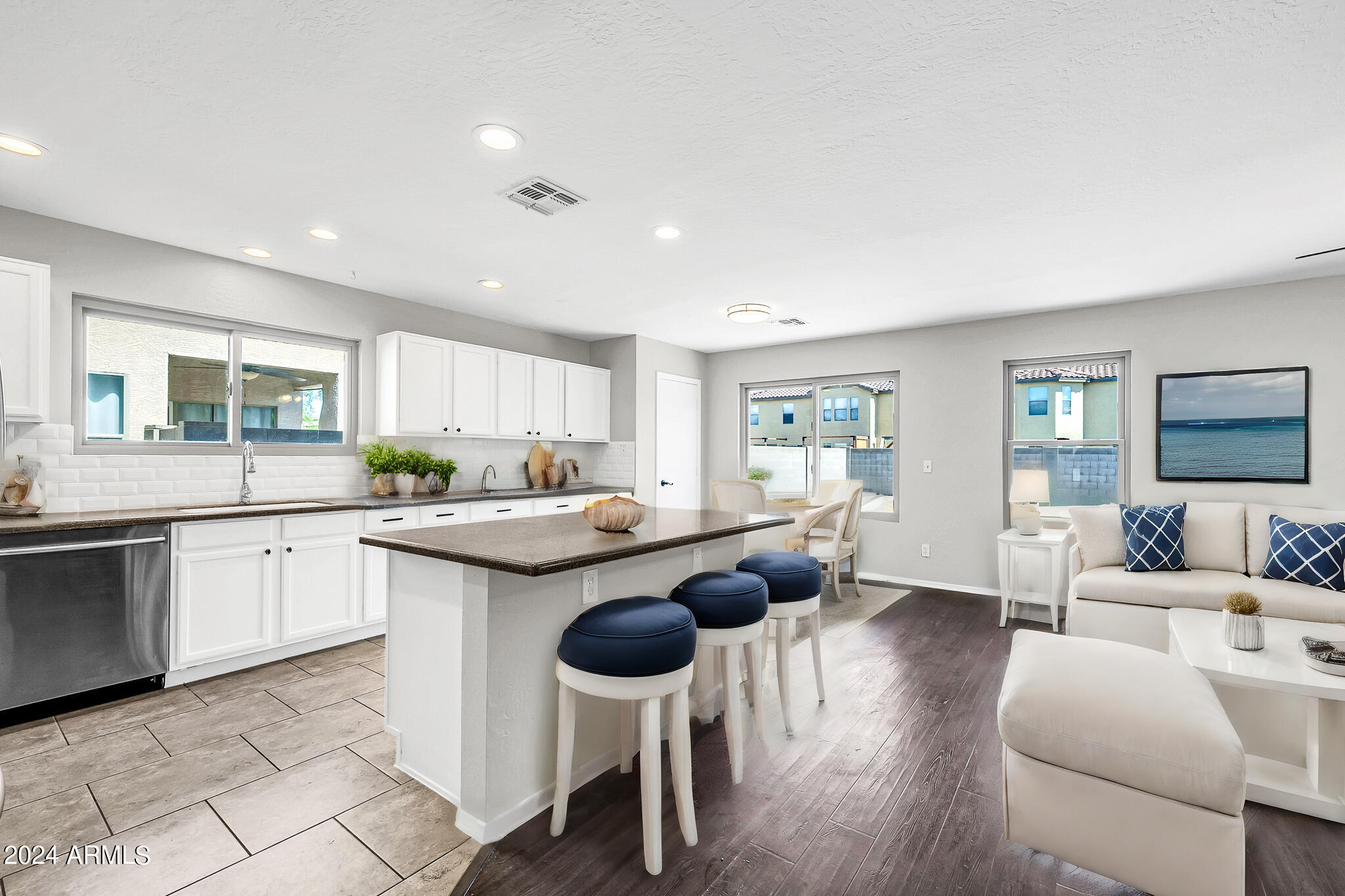 597 W PALO VERDE Street