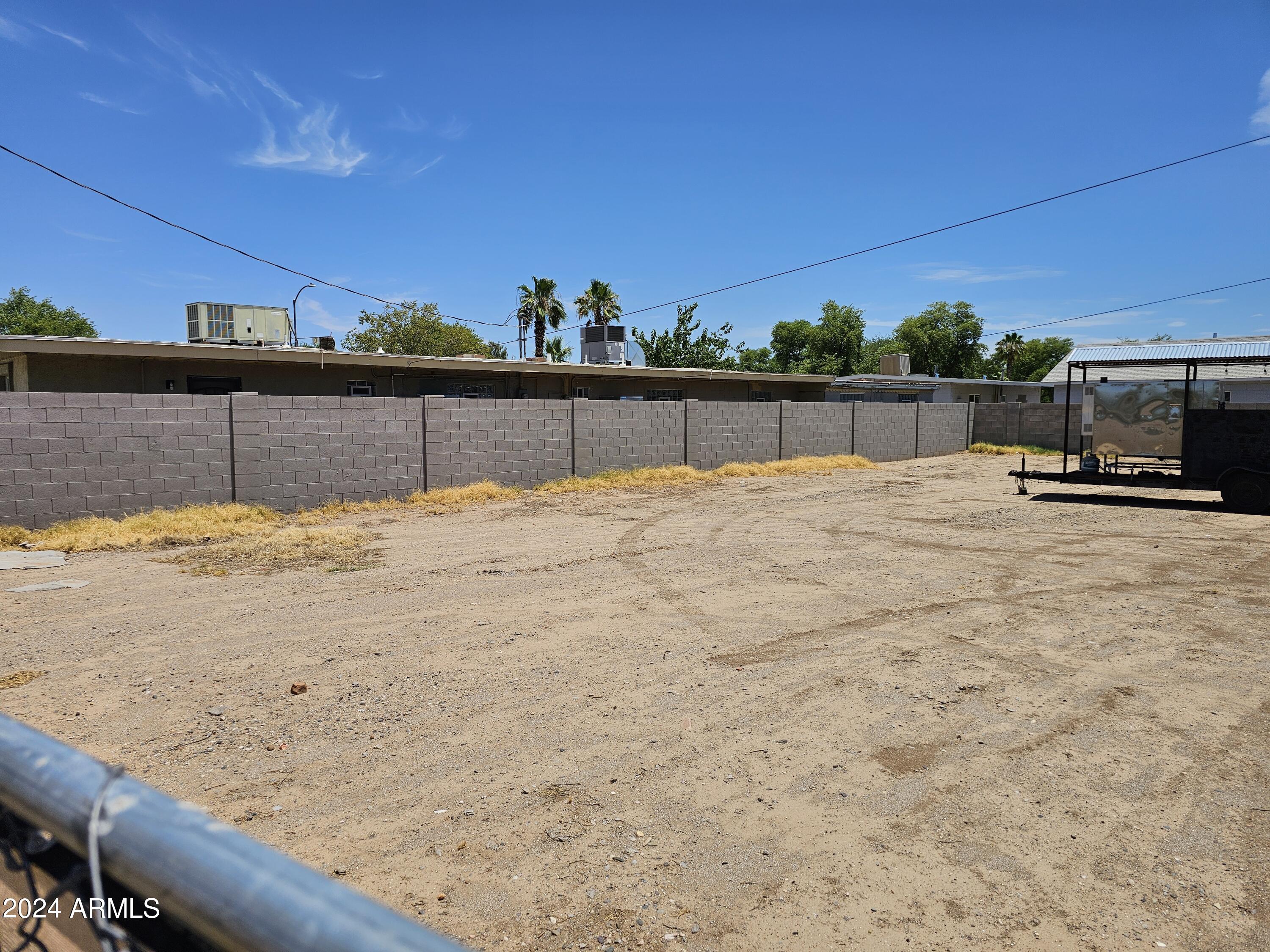 7415 N 54TH Avenue # 1