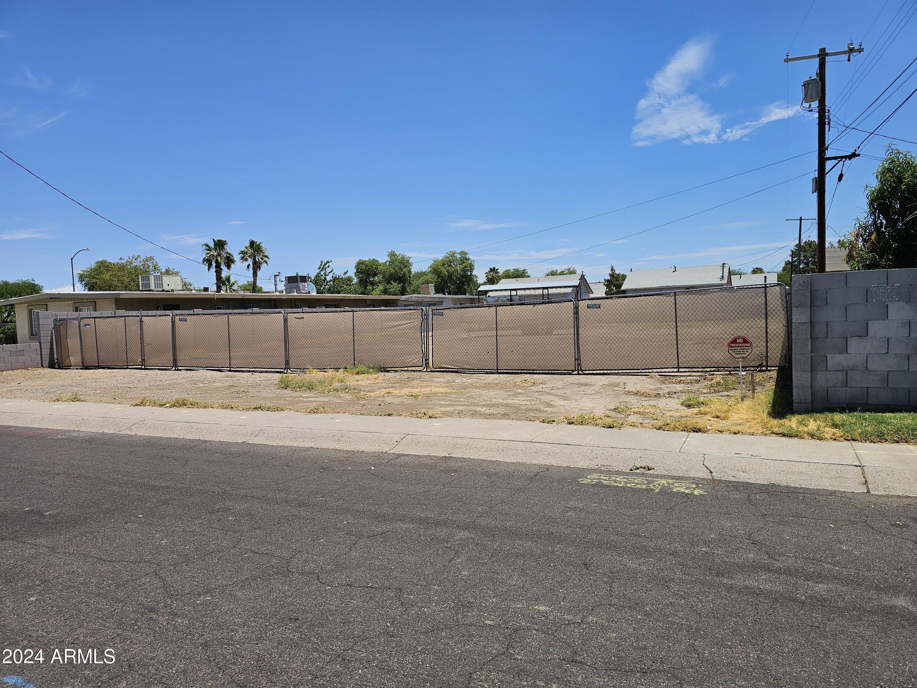 7415 N 54TH Avenue # 1