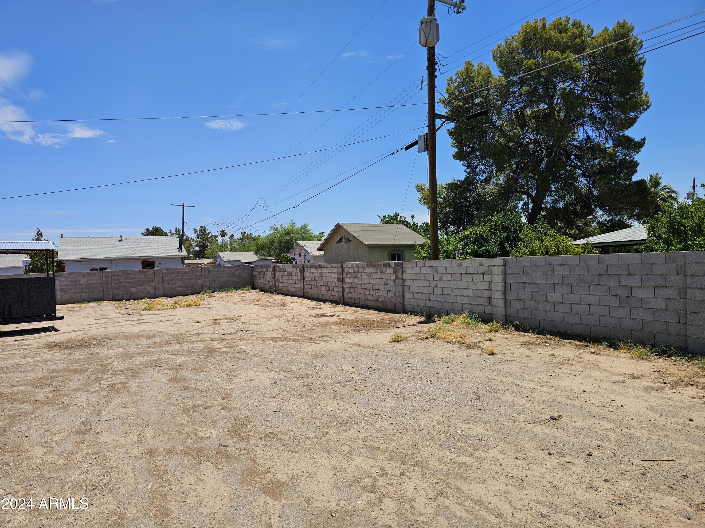 7415 N 54TH Avenue # 1