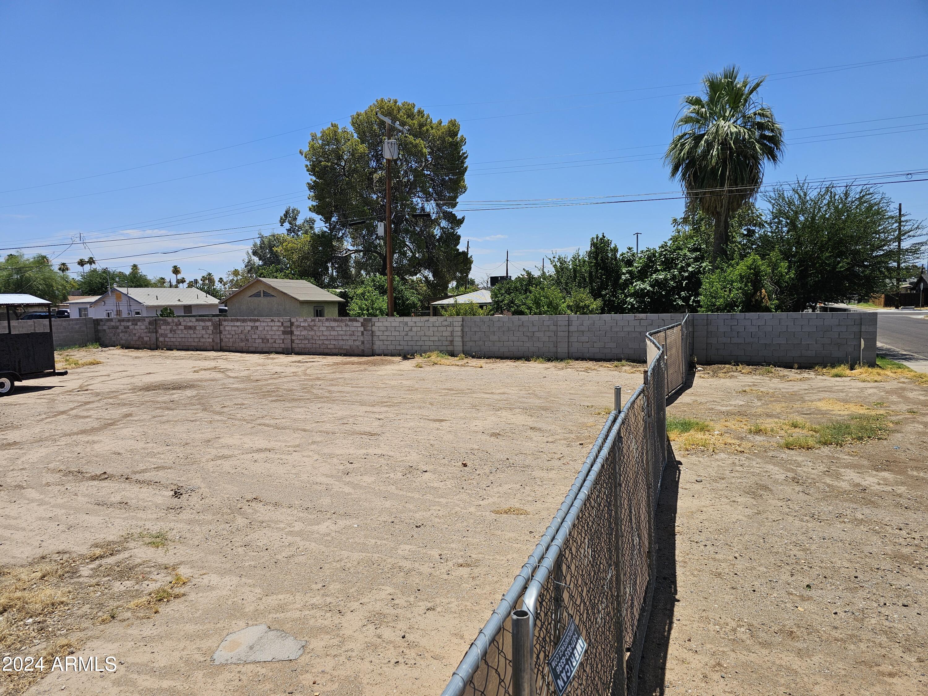 7415 N 54TH Avenue # 1