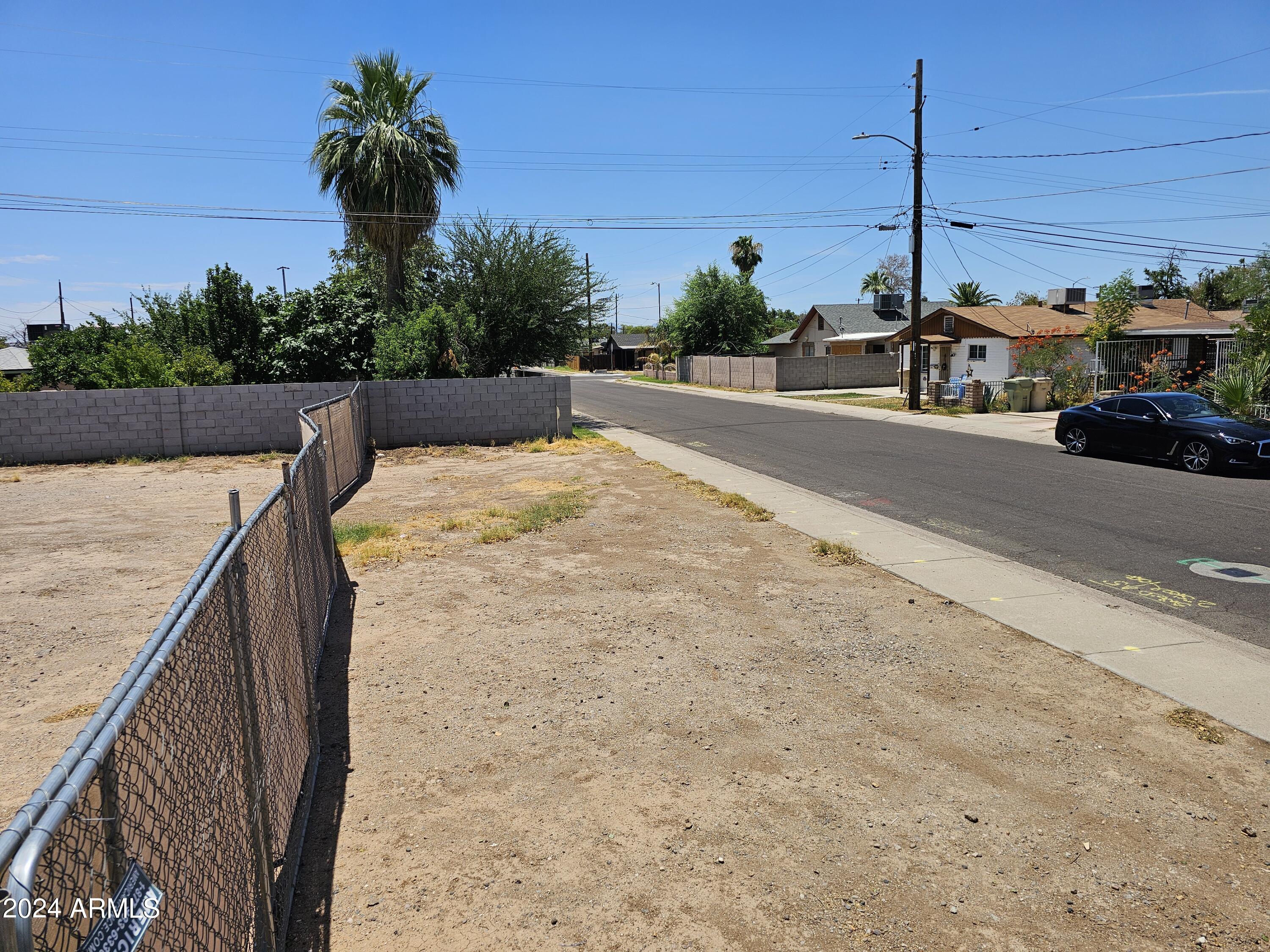 7415 N 54TH Avenue # 1