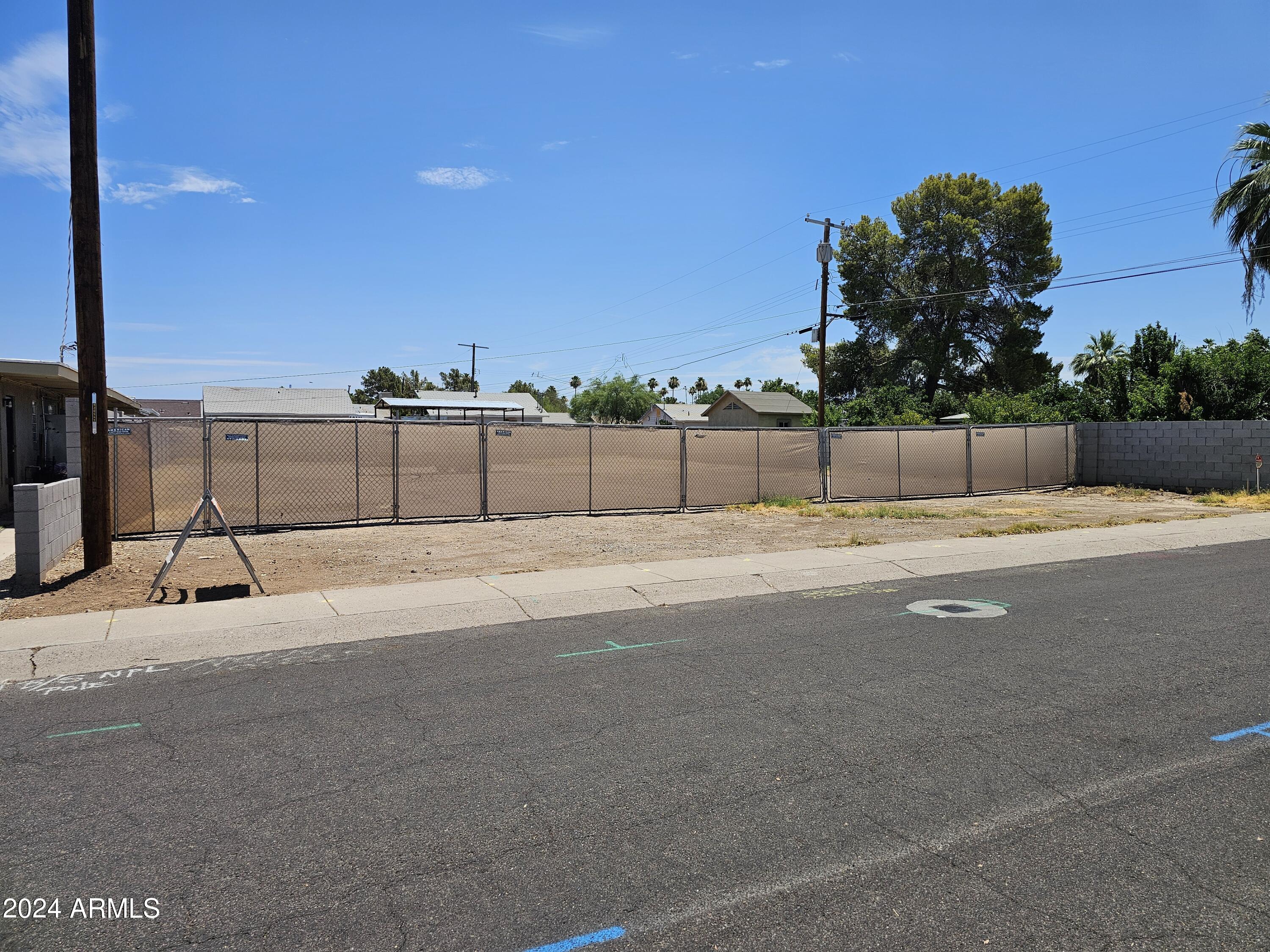 7415 N 54TH Avenue # 1