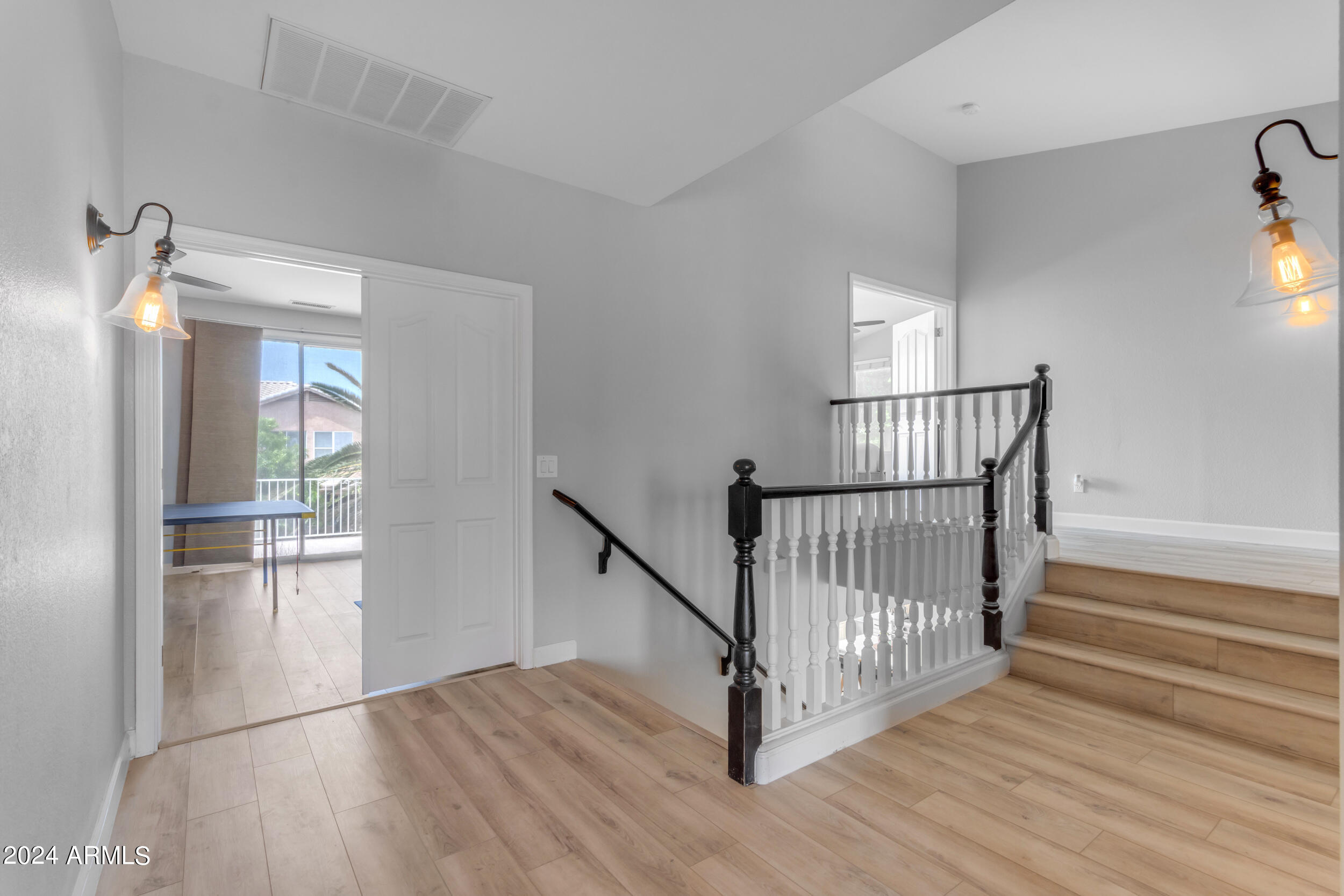 2382 W BINNER Drive