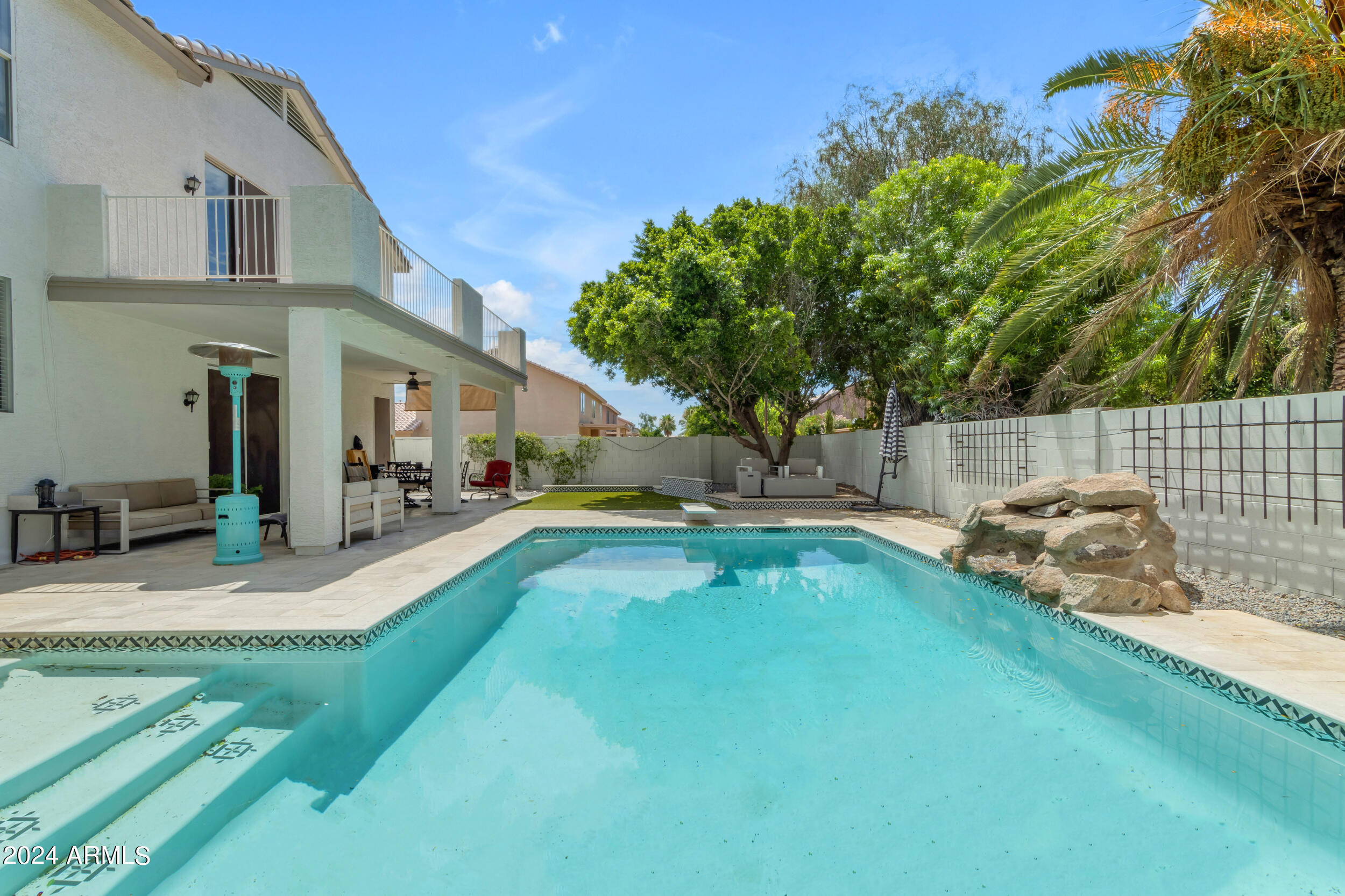 2382 W BINNER Drive