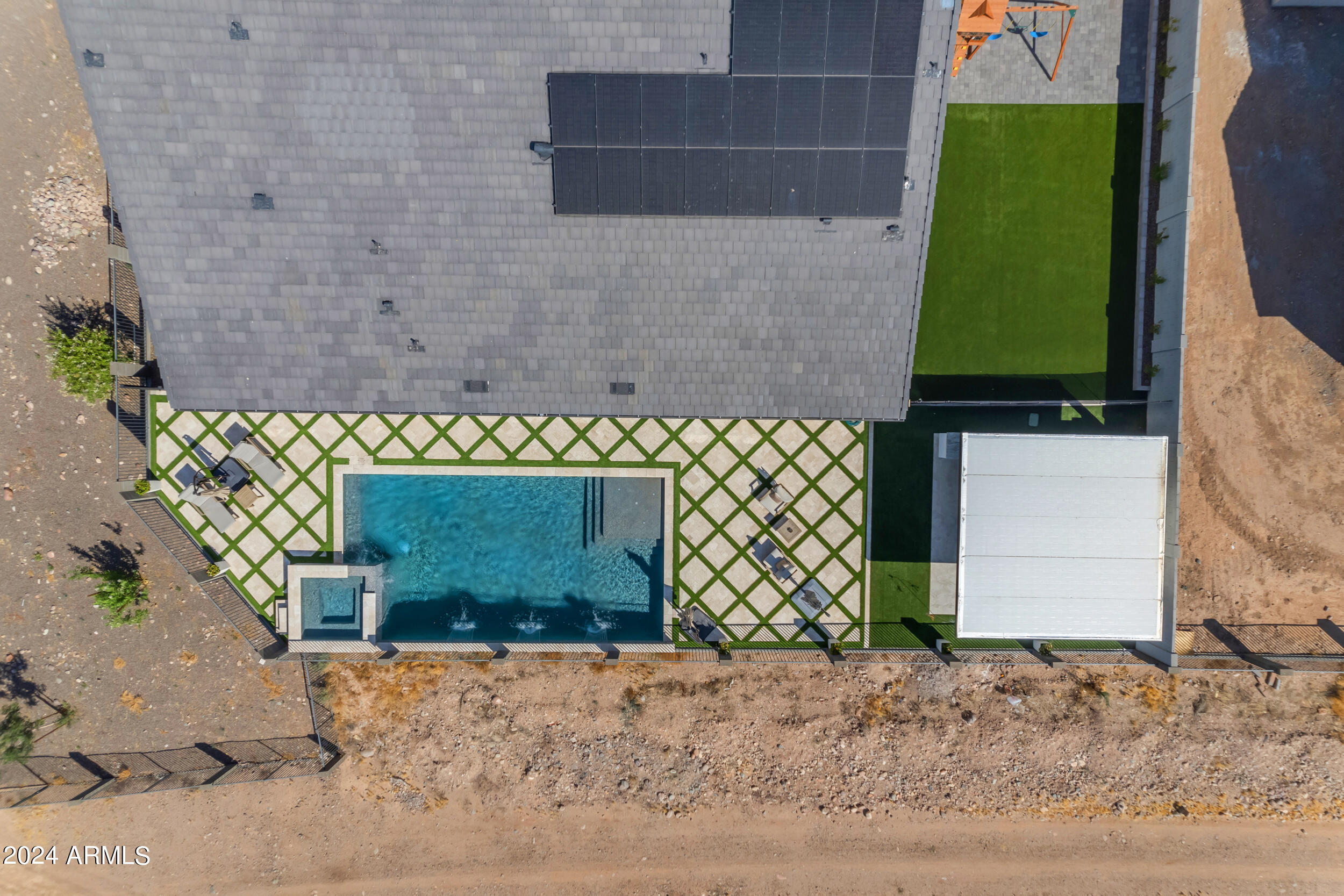 1618 E MINTON Street