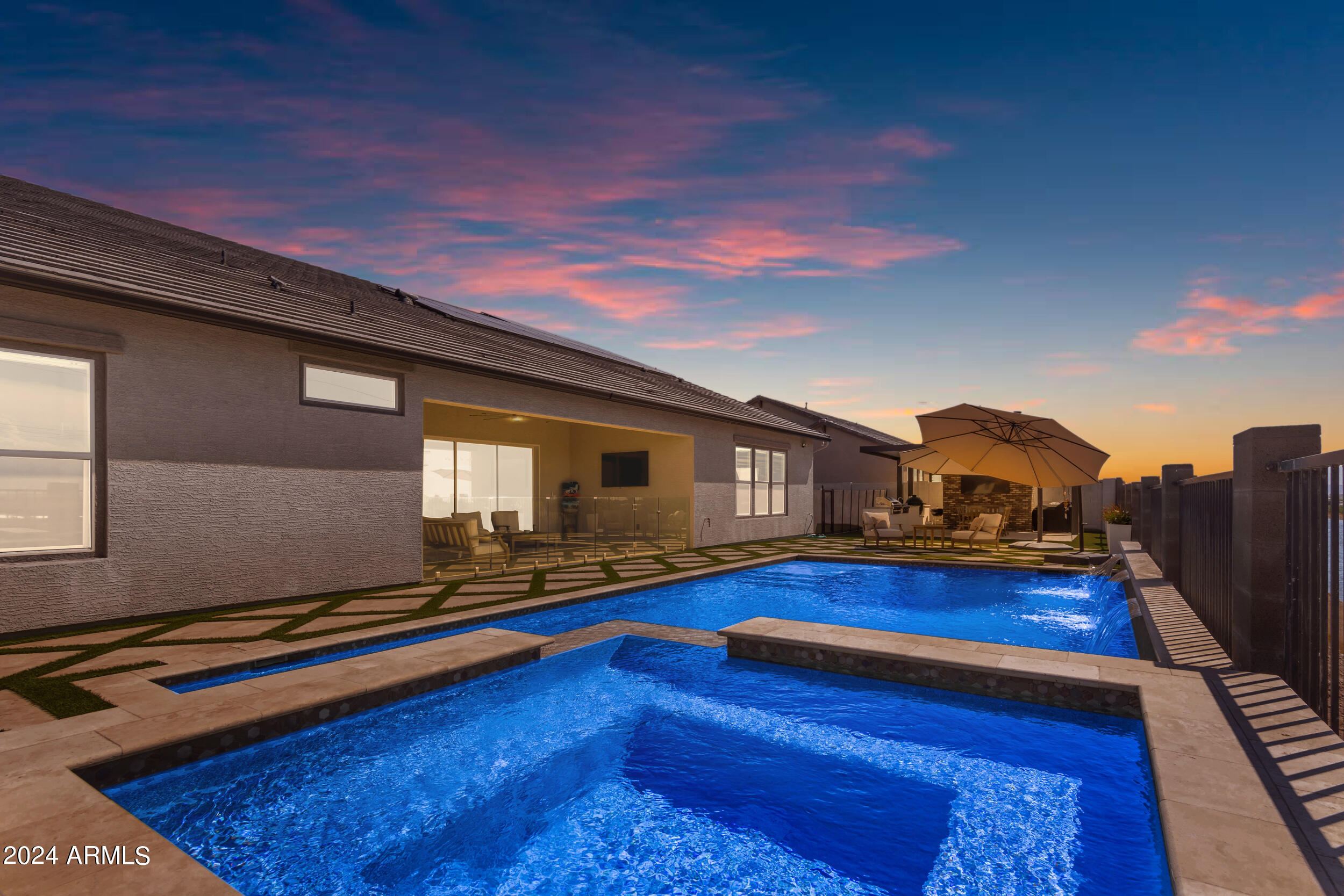 1618 E MINTON Street