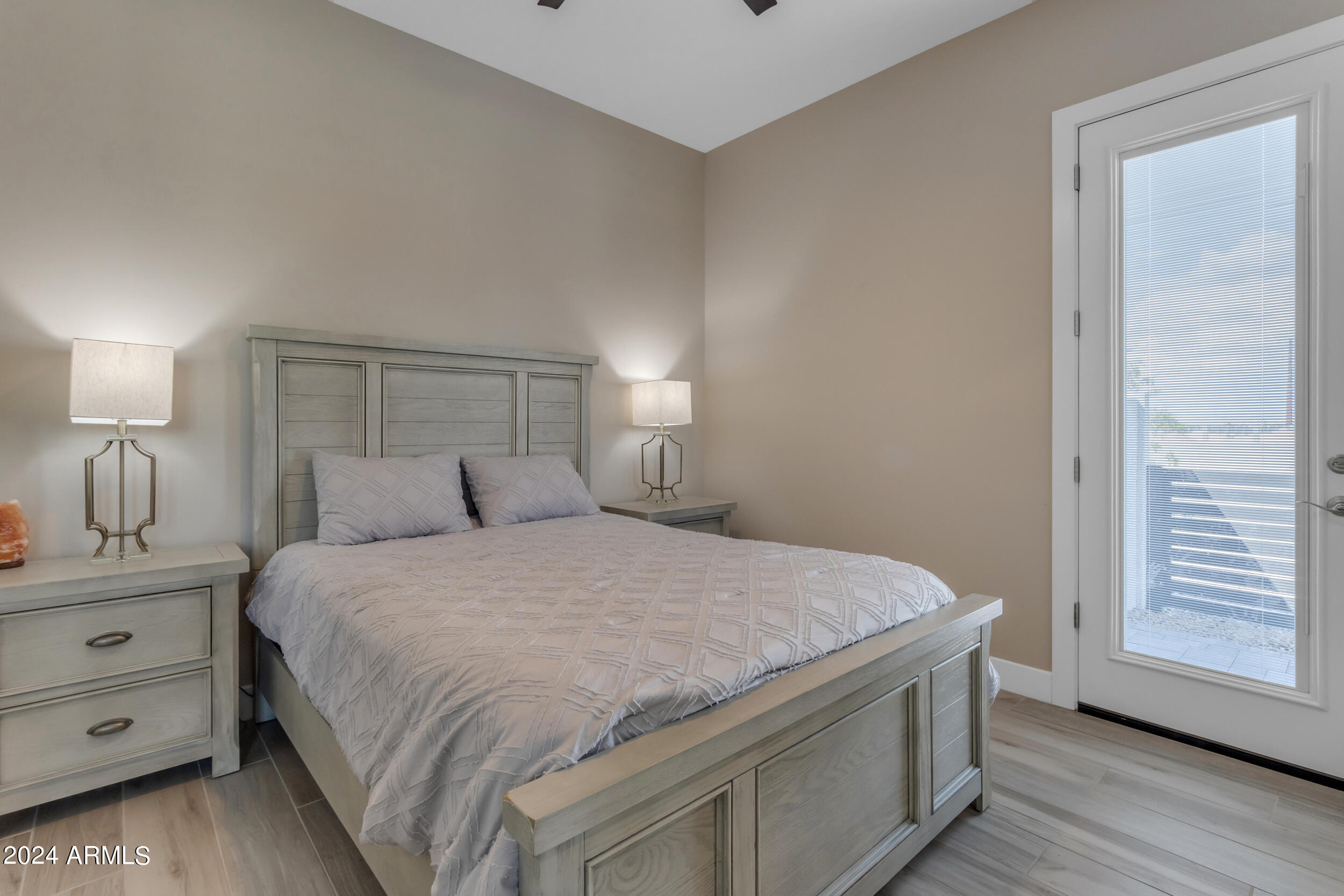 1618 E MINTON Street