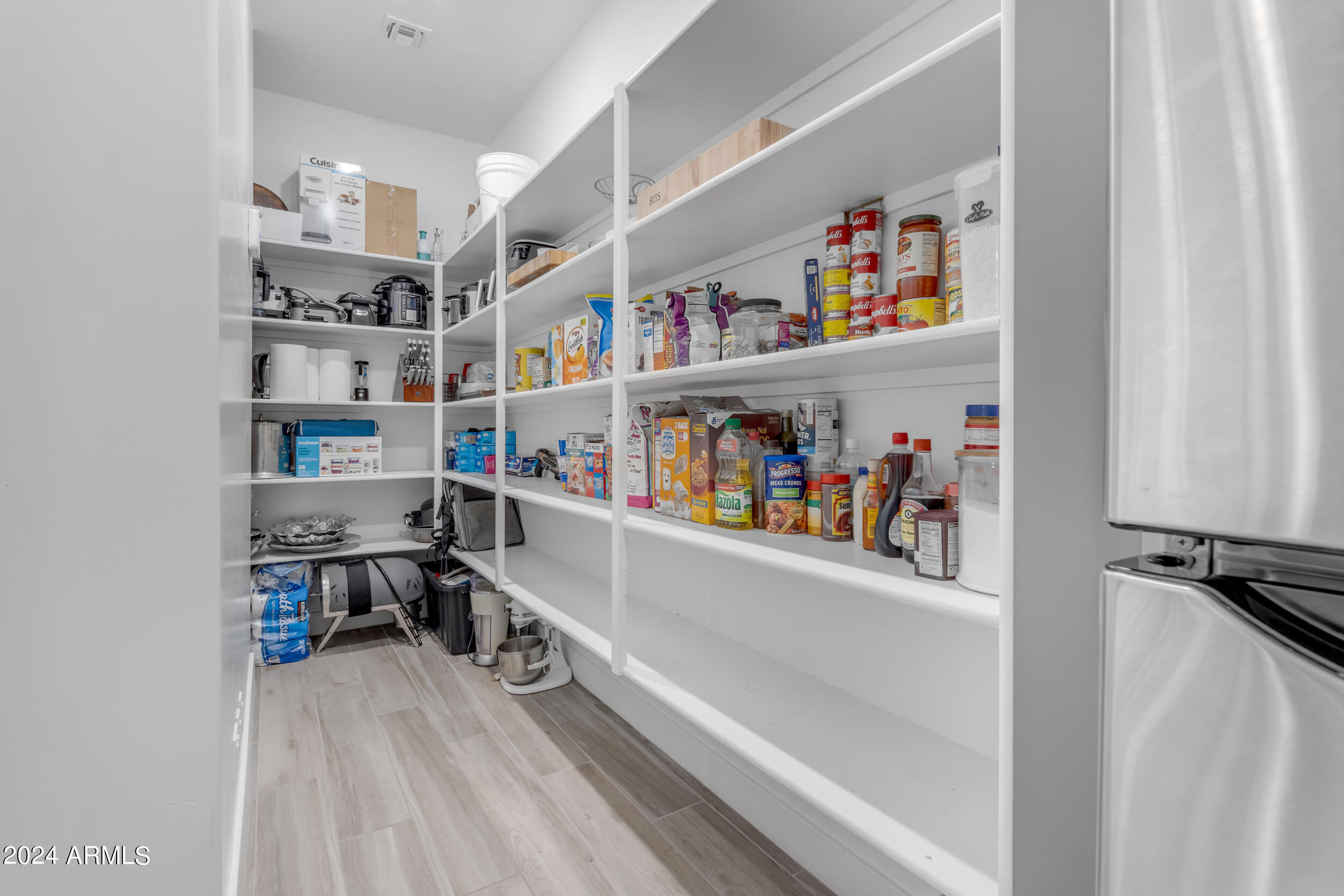 1618 E MINTON Street