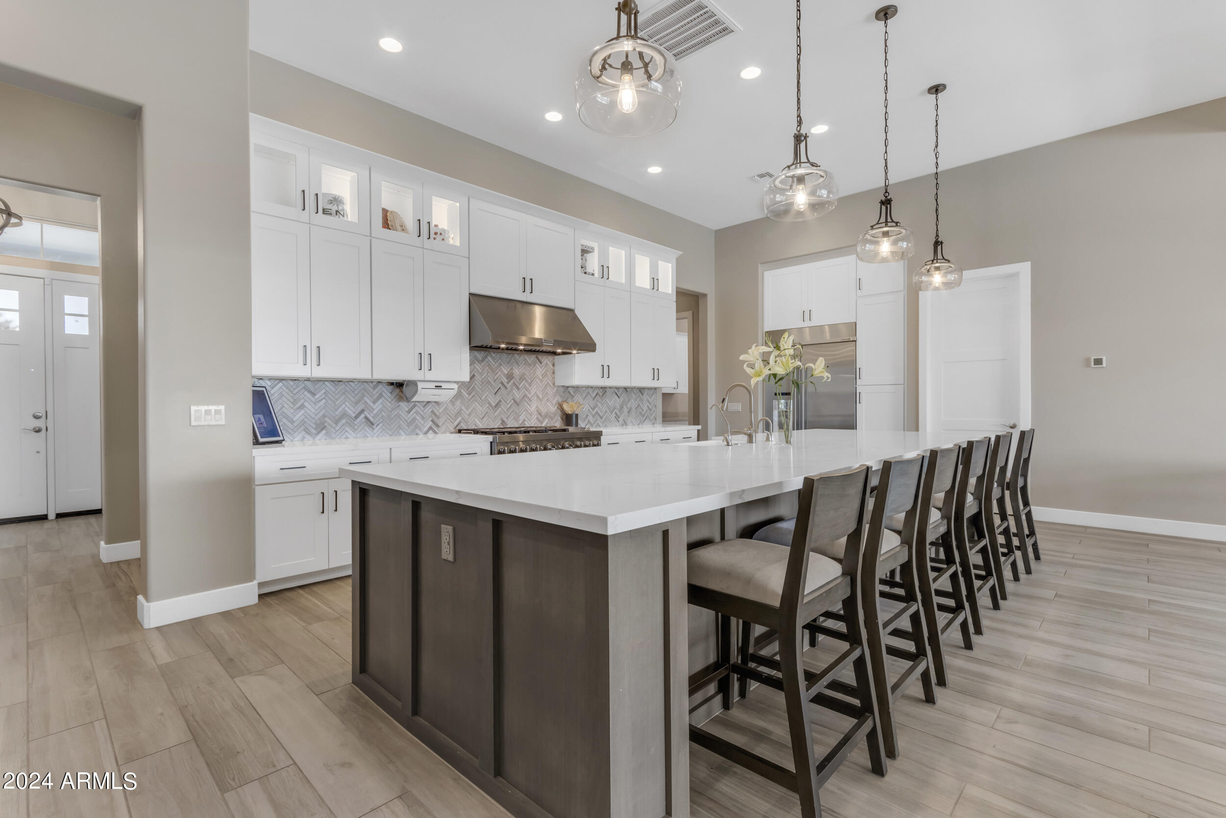 1618 E MINTON Street