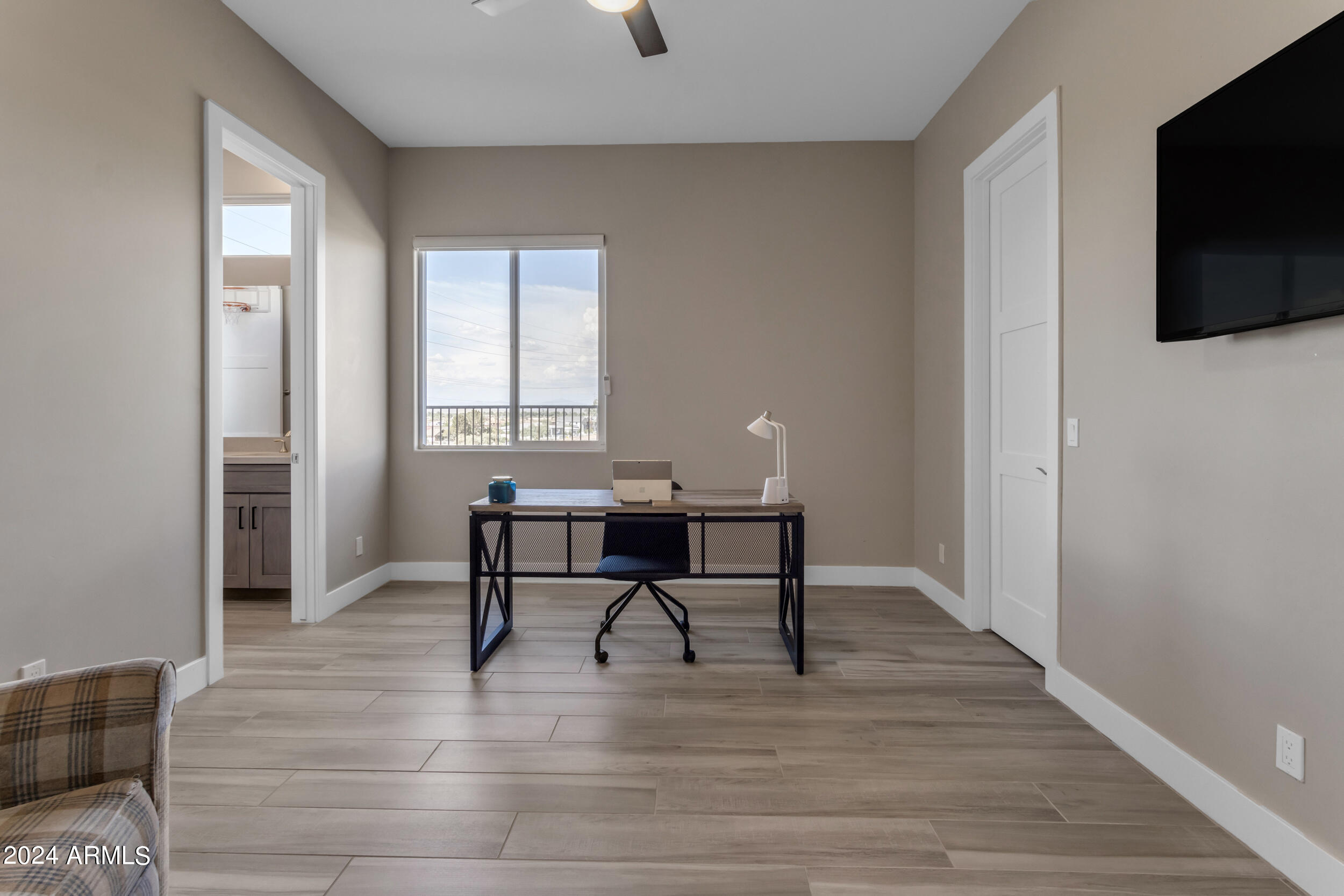 1618 E MINTON Street