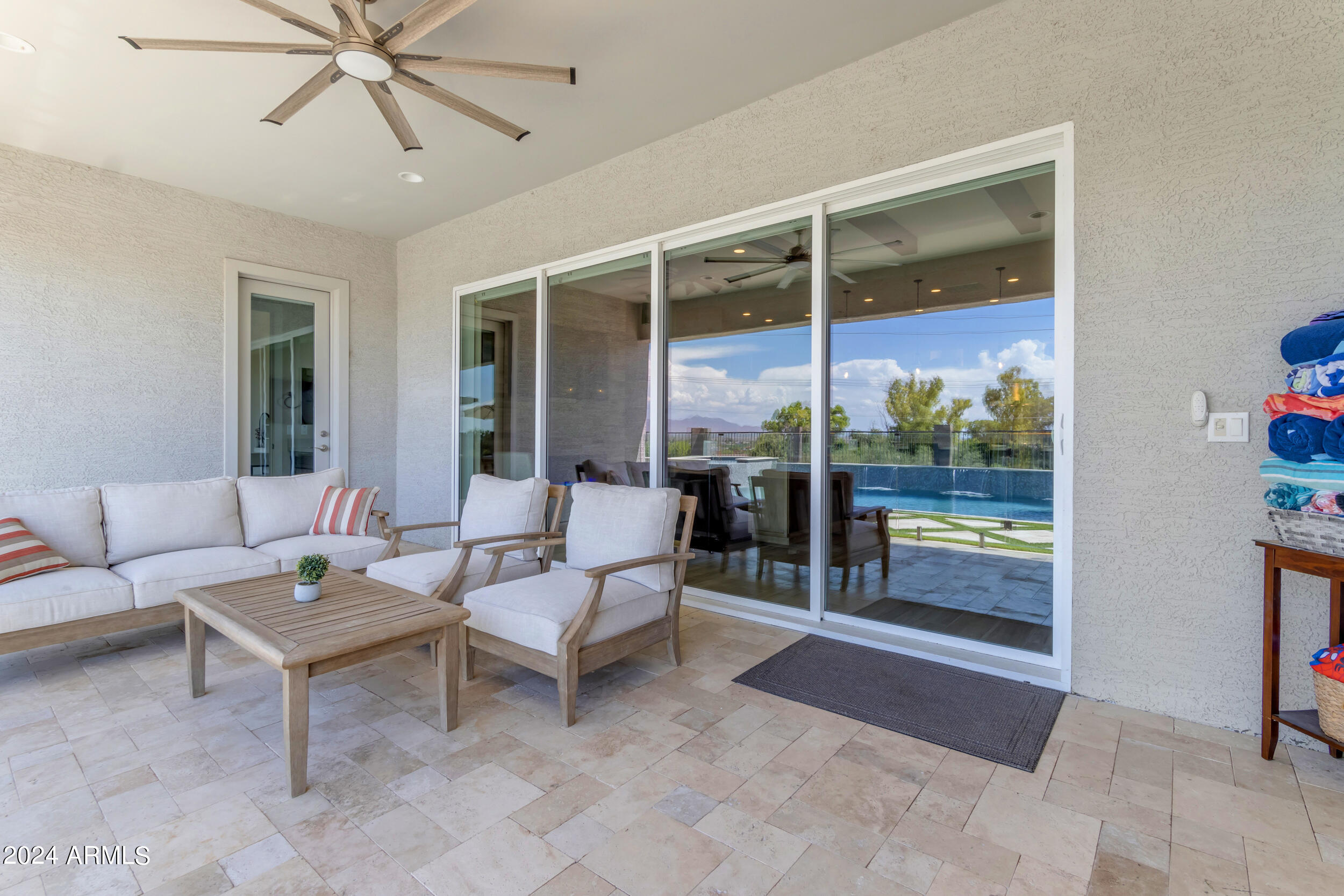 1618 E MINTON Street