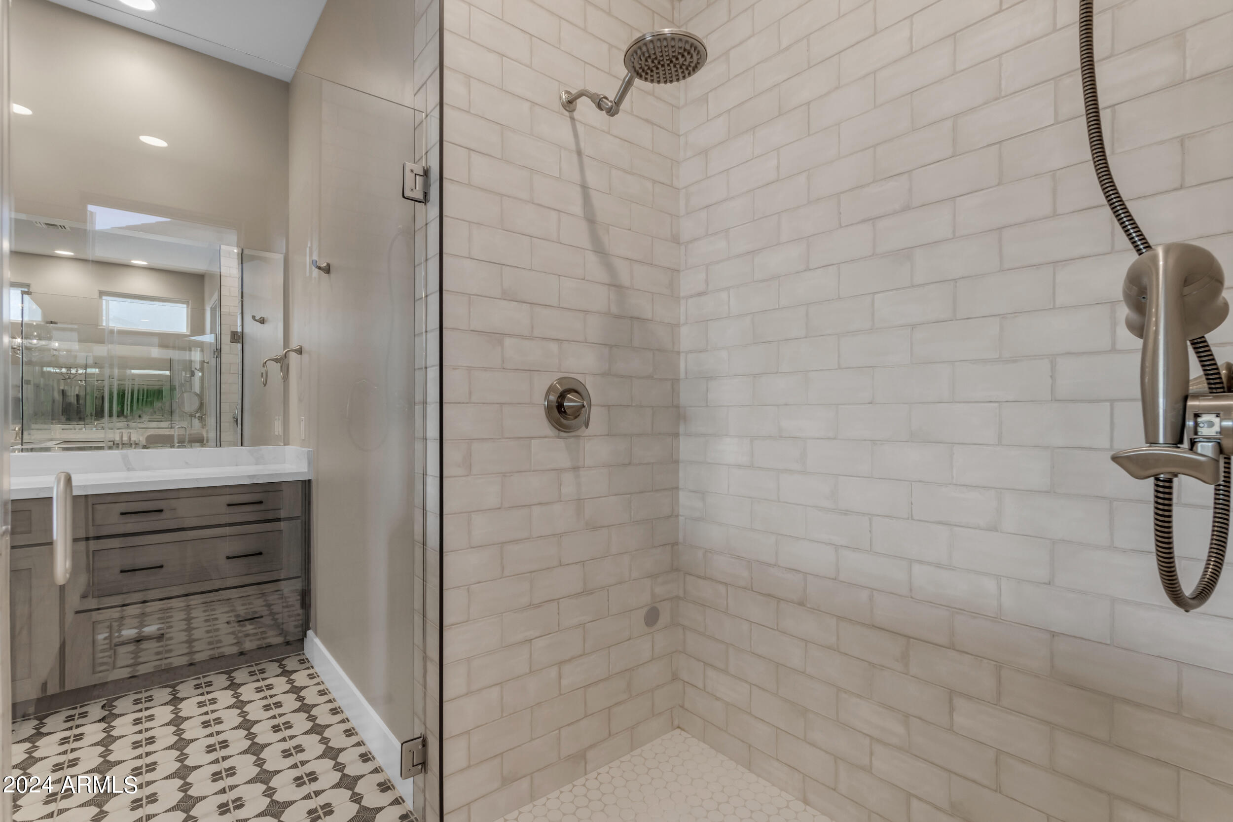 1618 E MINTON Street