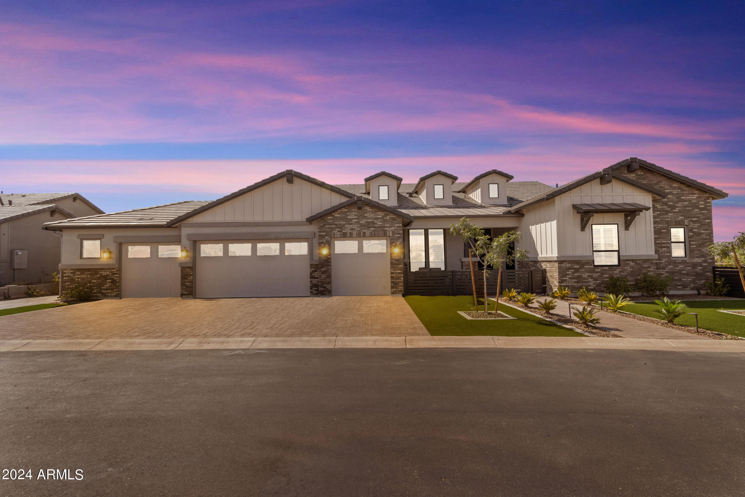 1618 E MINTON Street