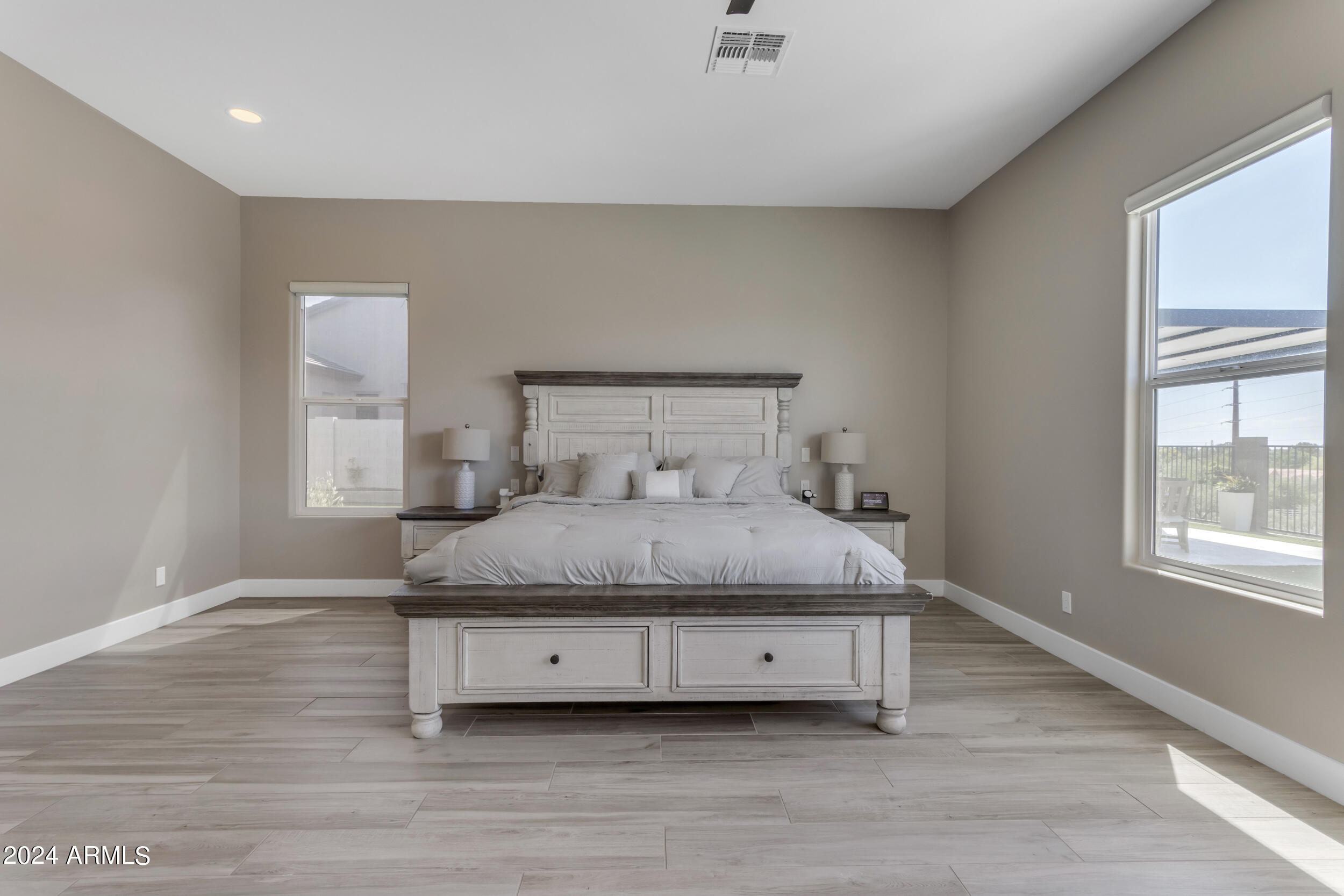 1618 E MINTON Street