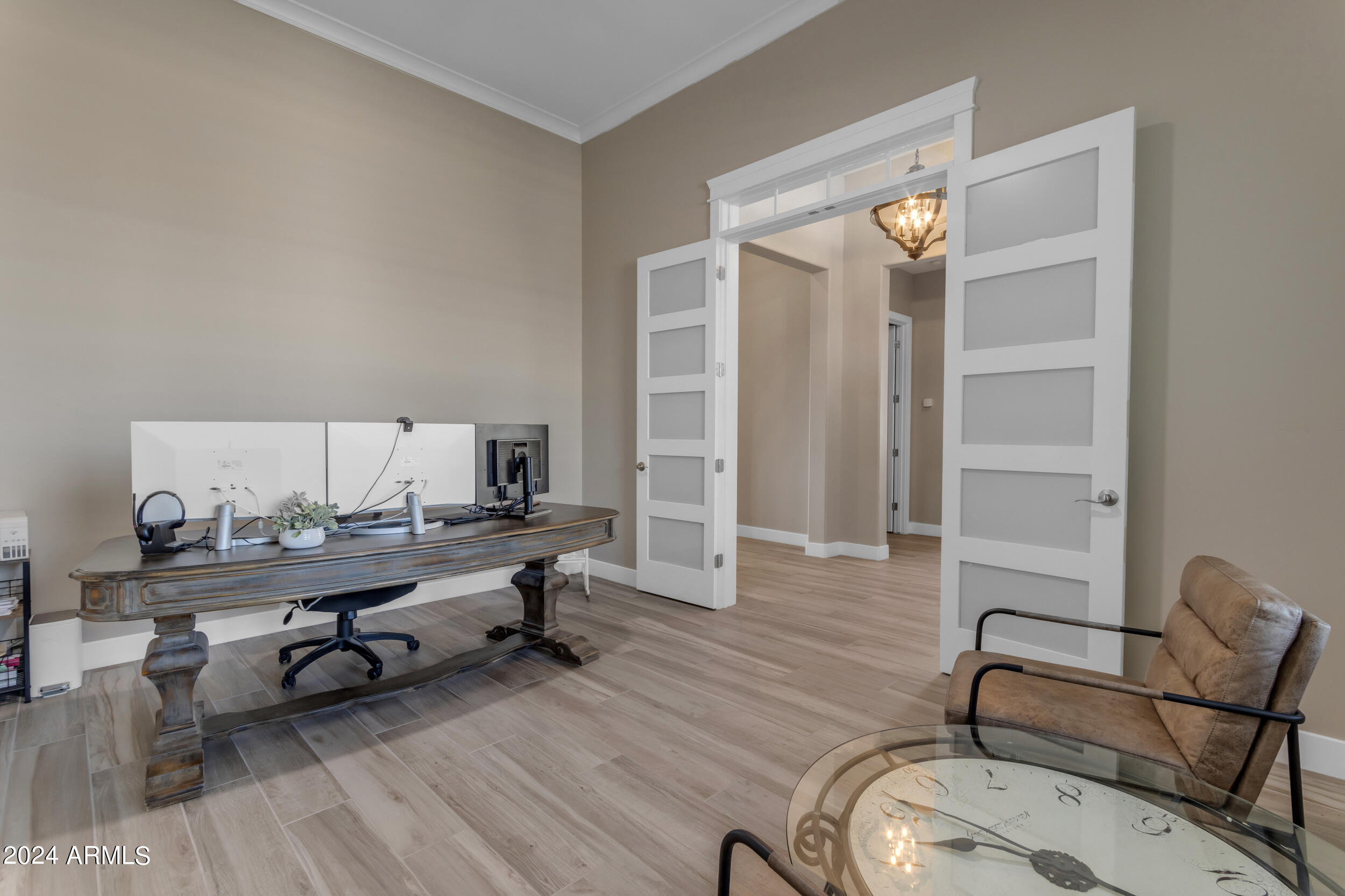 1618 E MINTON Street