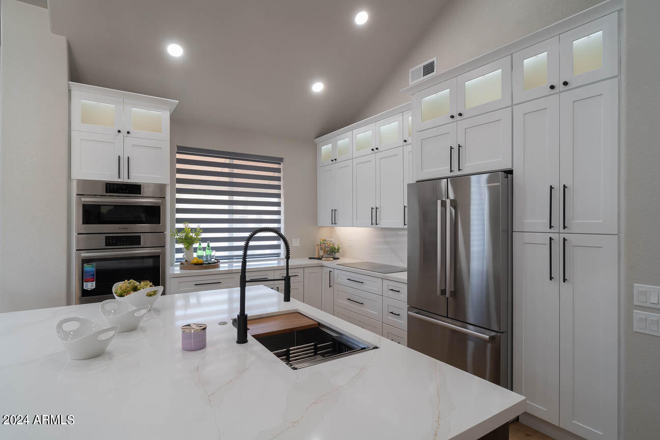 8989 N GAINEY CENTER Drive # 213