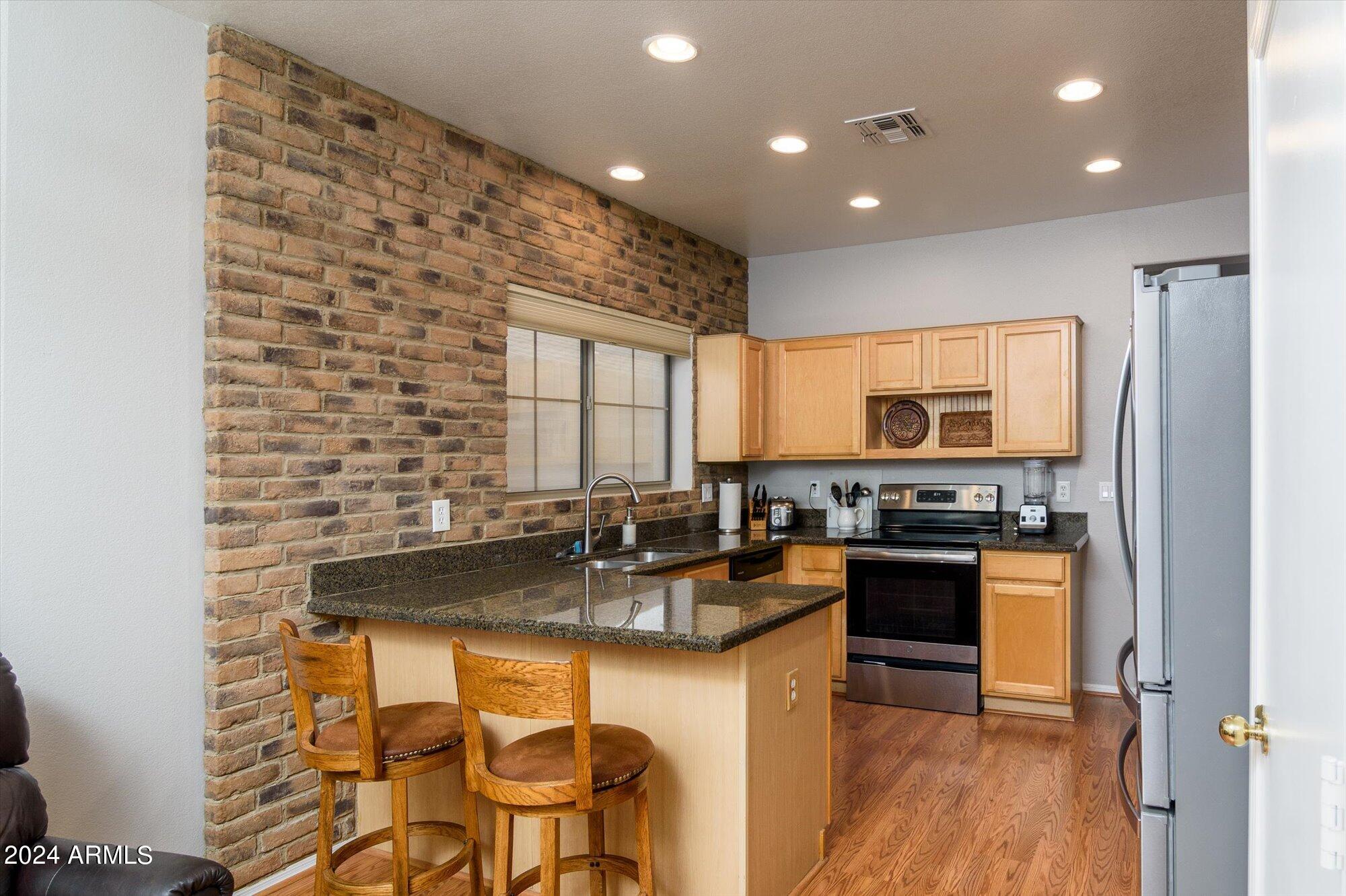 40608 N COLUMBIA Trail