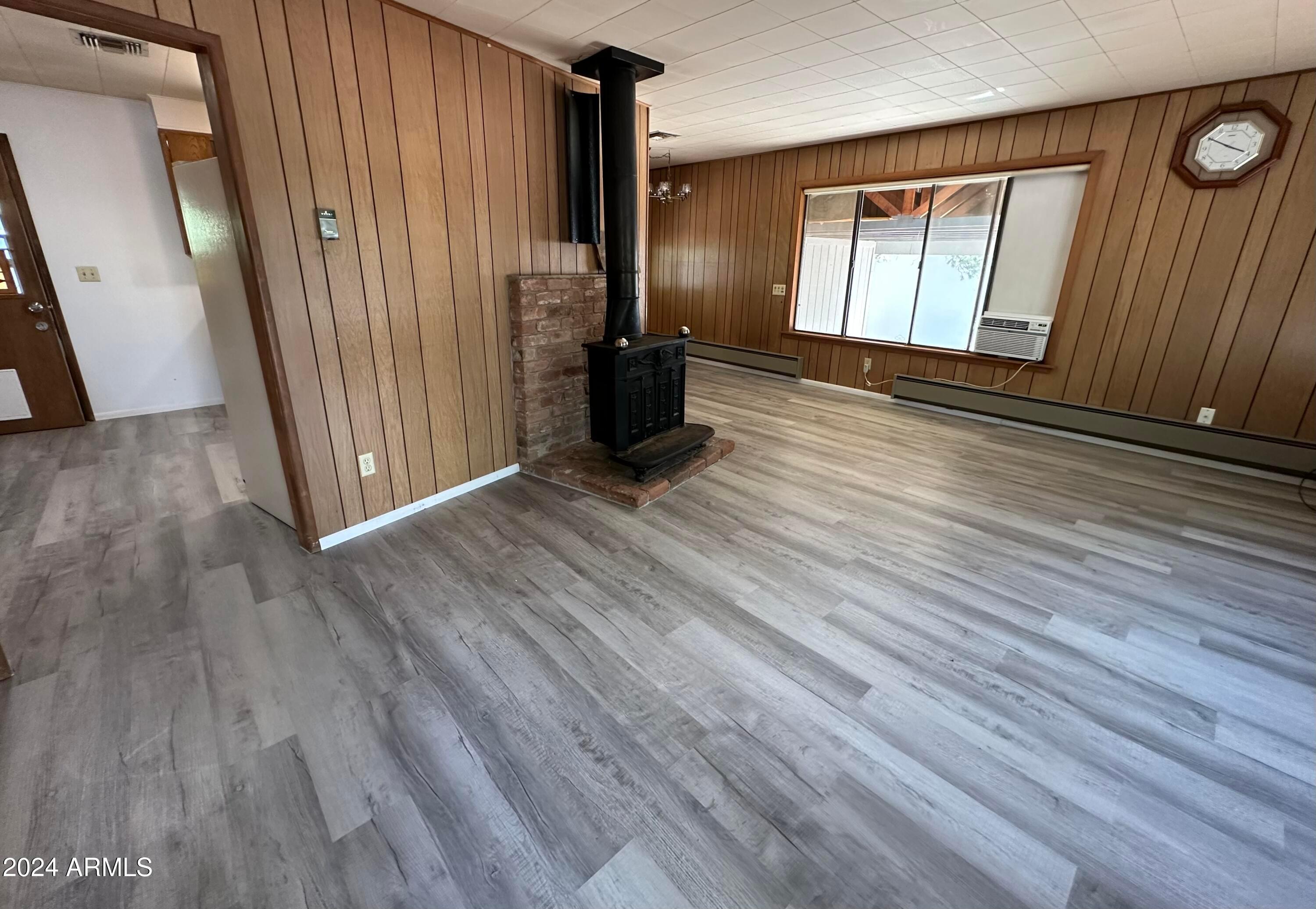 411 E Alpine Drive