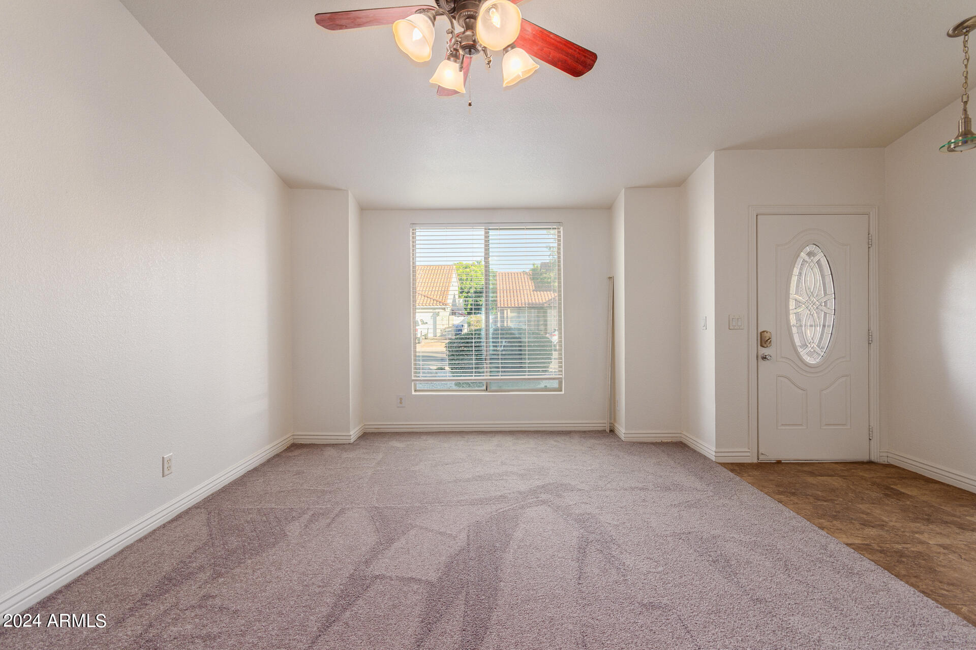 2674 W OAKGROVE Lane