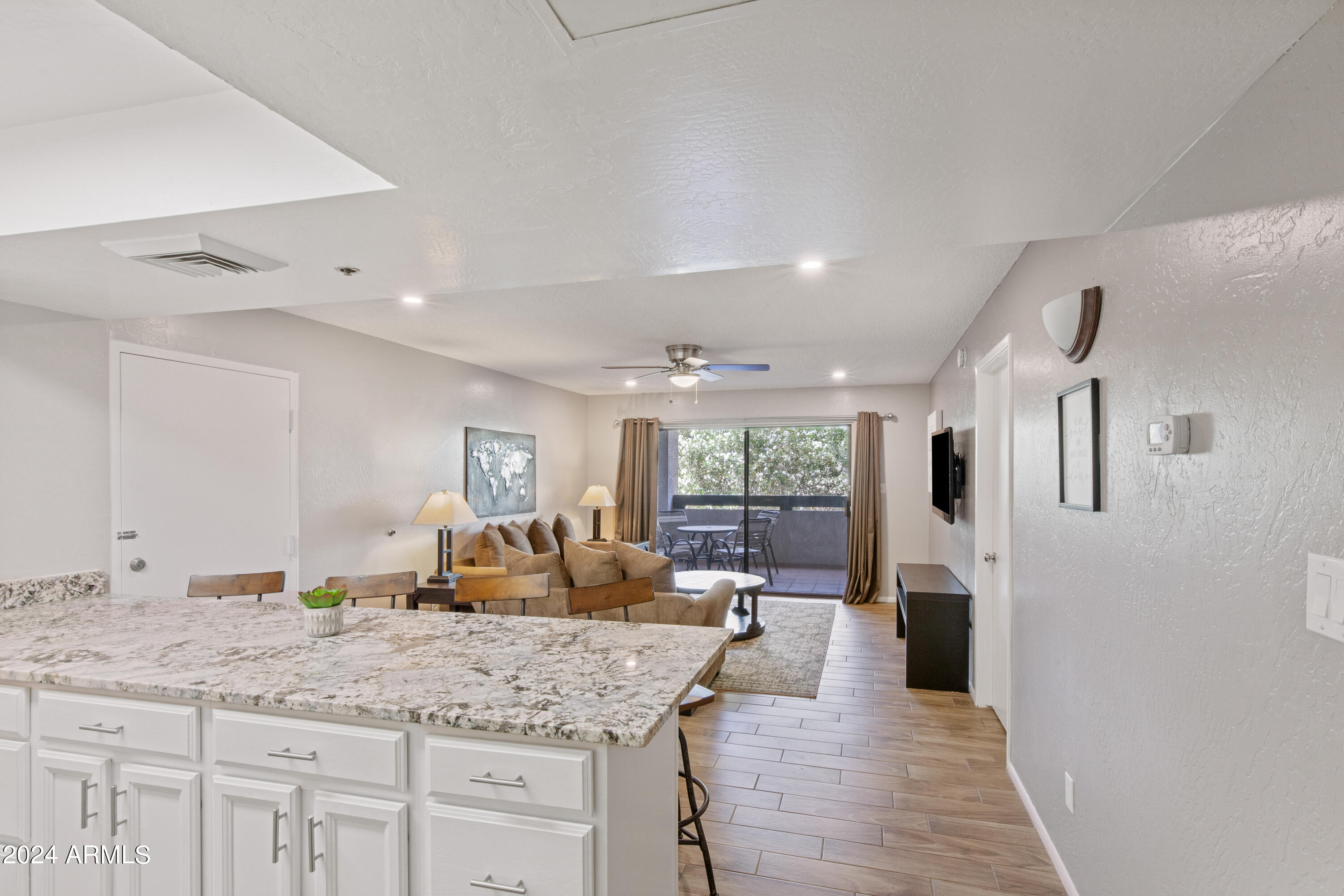 7350 N PIMA Road Unit: 213&214