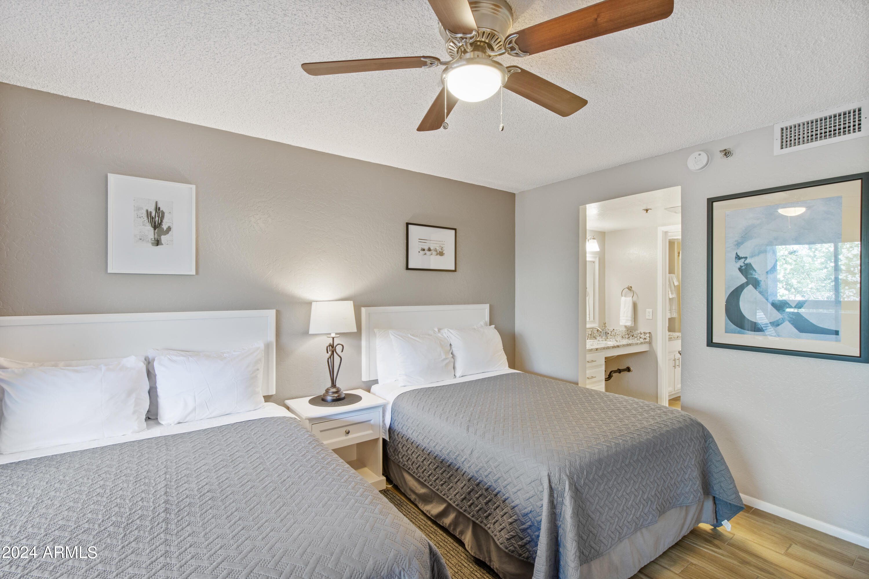 7350 N PIMA Road Unit: 213&214