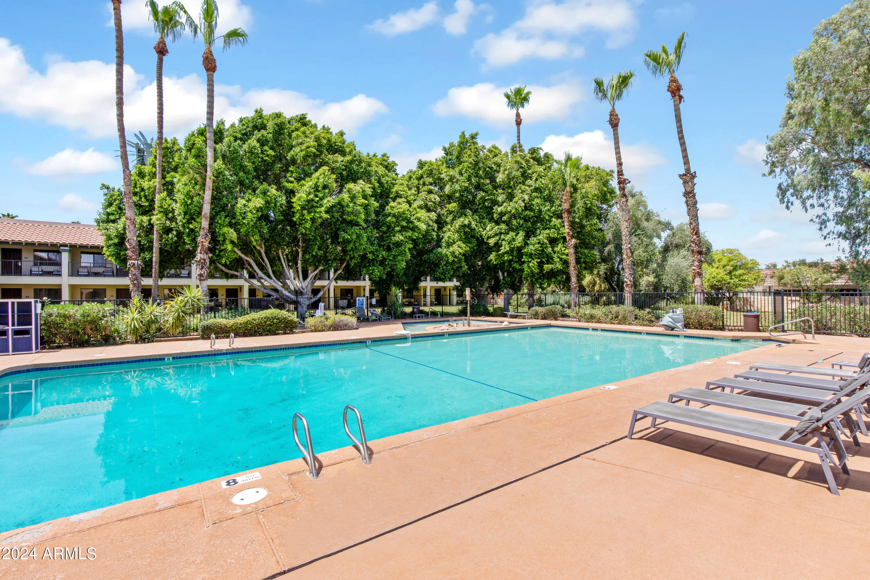 7350 N PIMA Road Unit: 213&214