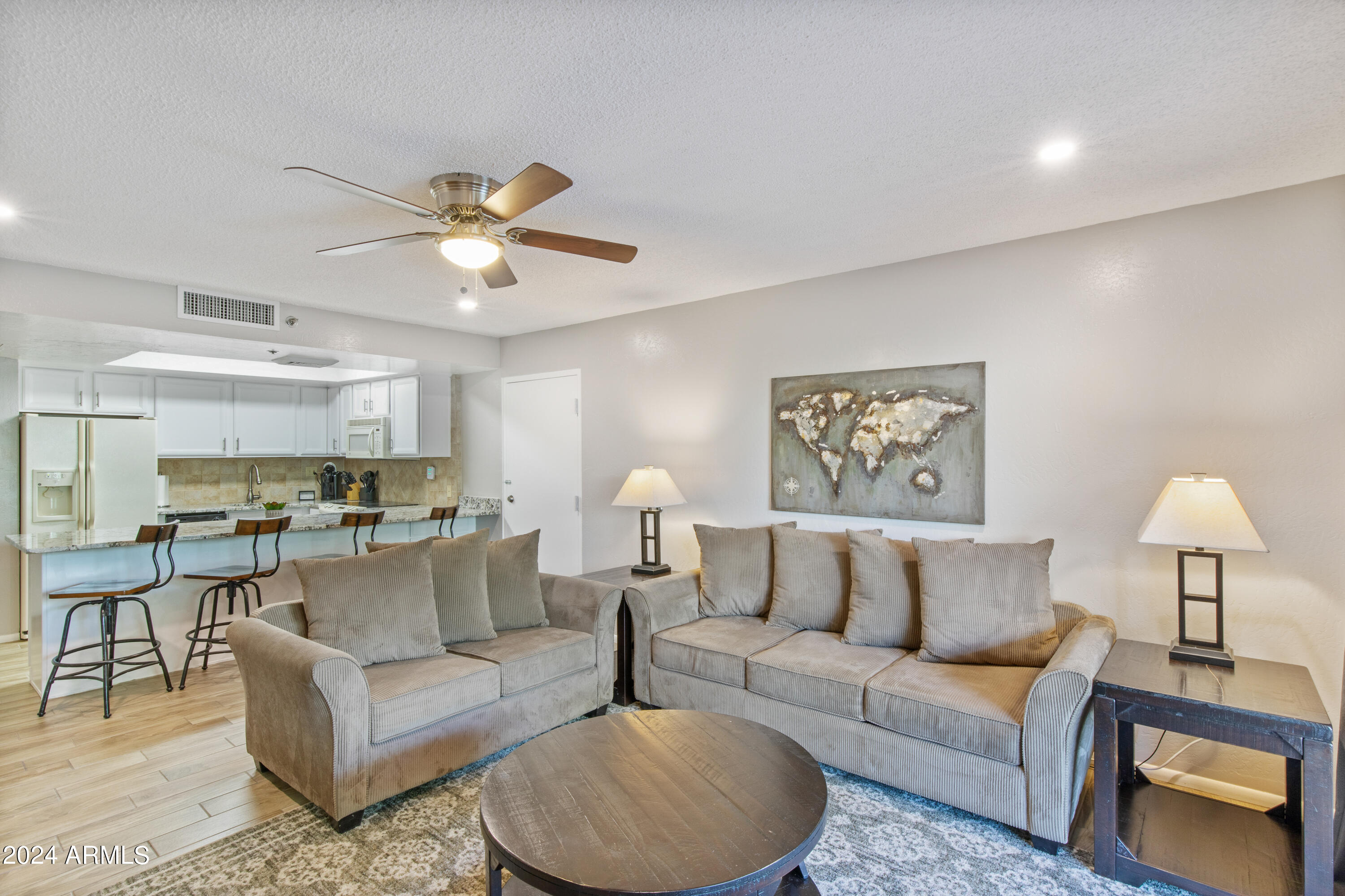 7350 N PIMA Road Unit: 213&214