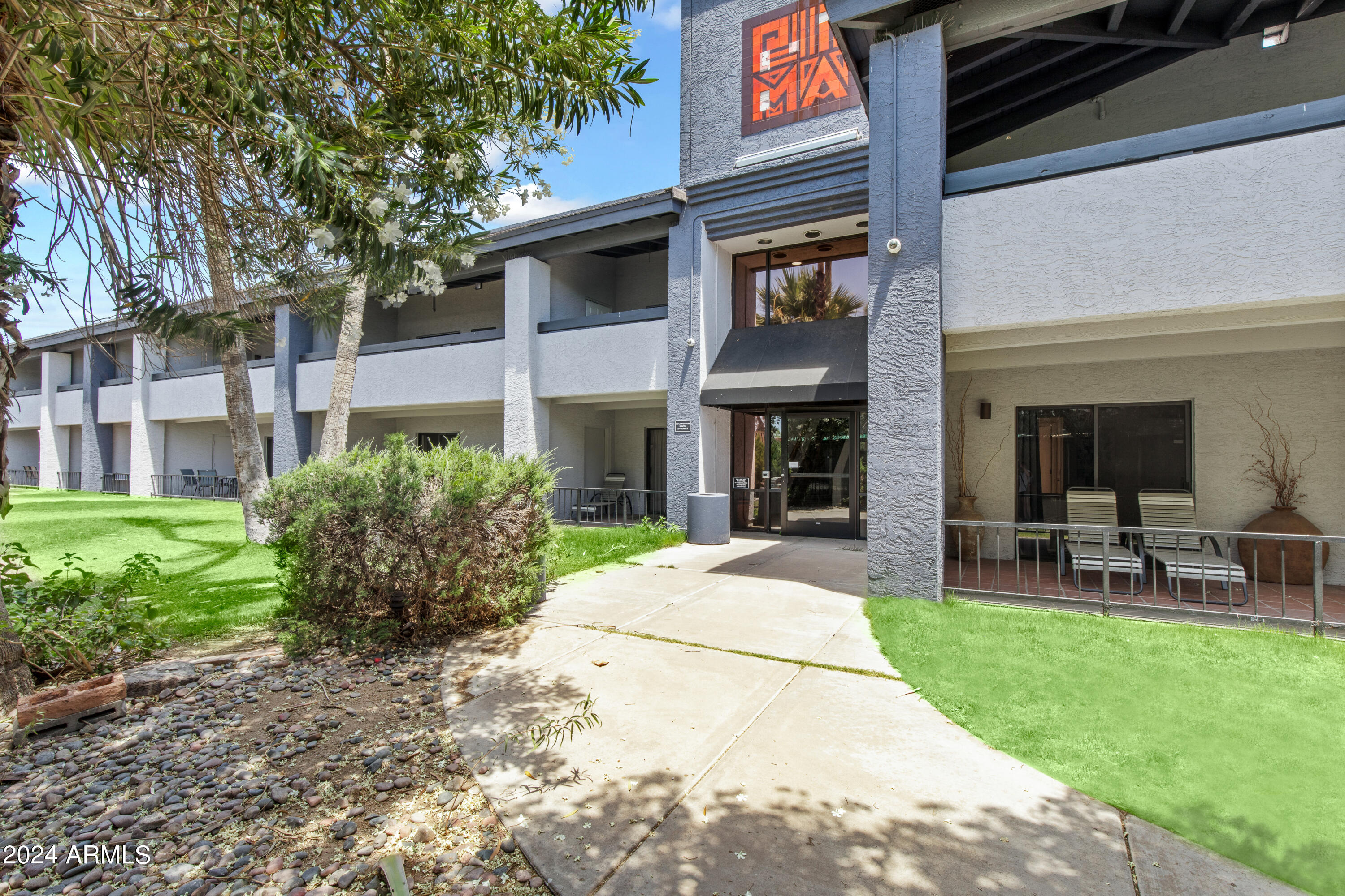 7350 N PIMA Road Unit: 213&214