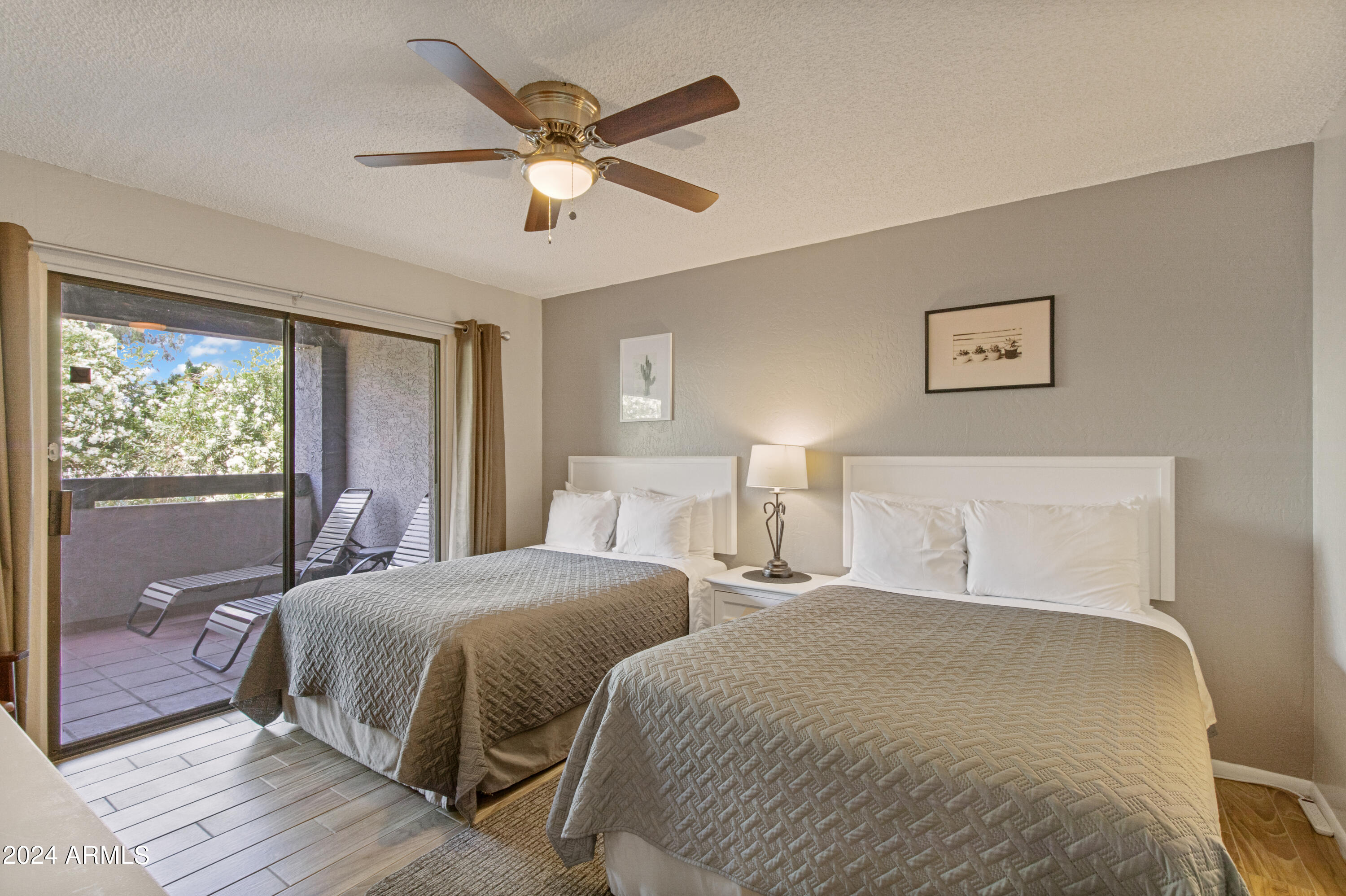 7350 N PIMA Road Unit: 213&214